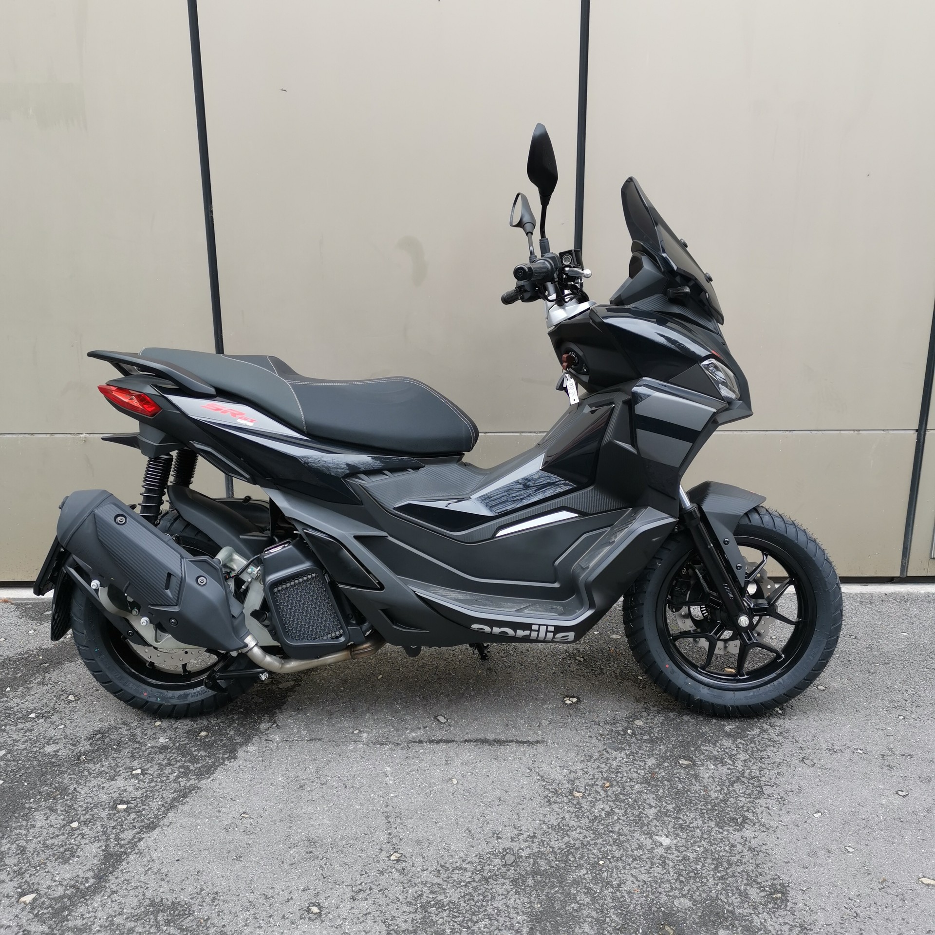 APRILIA SR 125 GT Sport ABS E5+-image-11