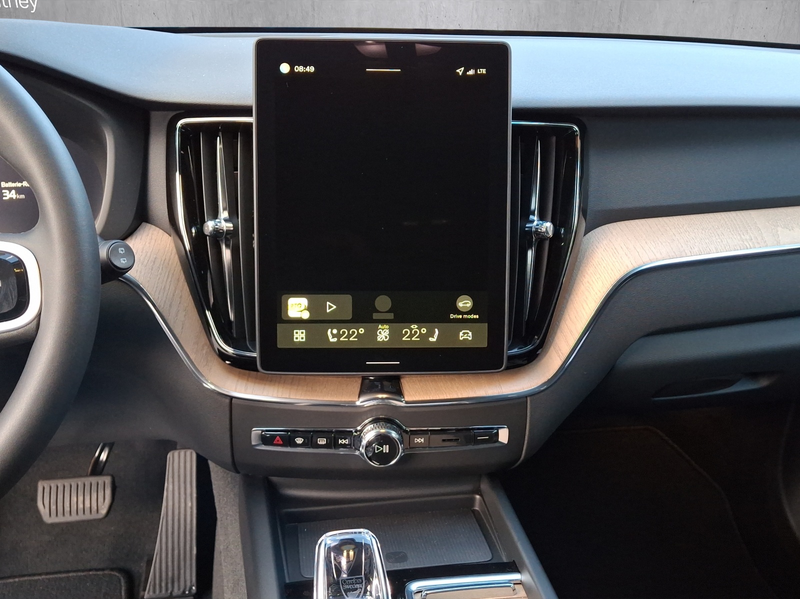 VOLVO XC60 T6 eAWD PluginHybrid Plus Dark Geartronic-image-11