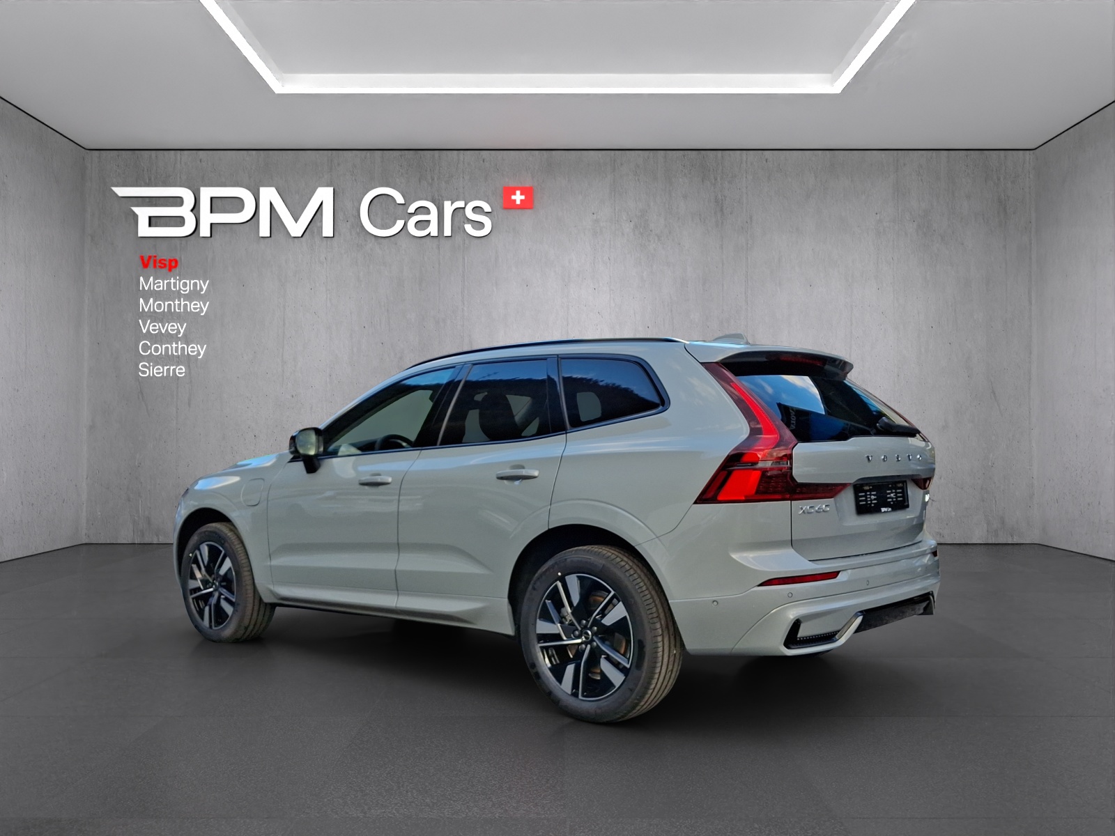 VOLVO XC60 T6 eAWD PluginHybrid Plus Dark Geartronic-showroom-element-2