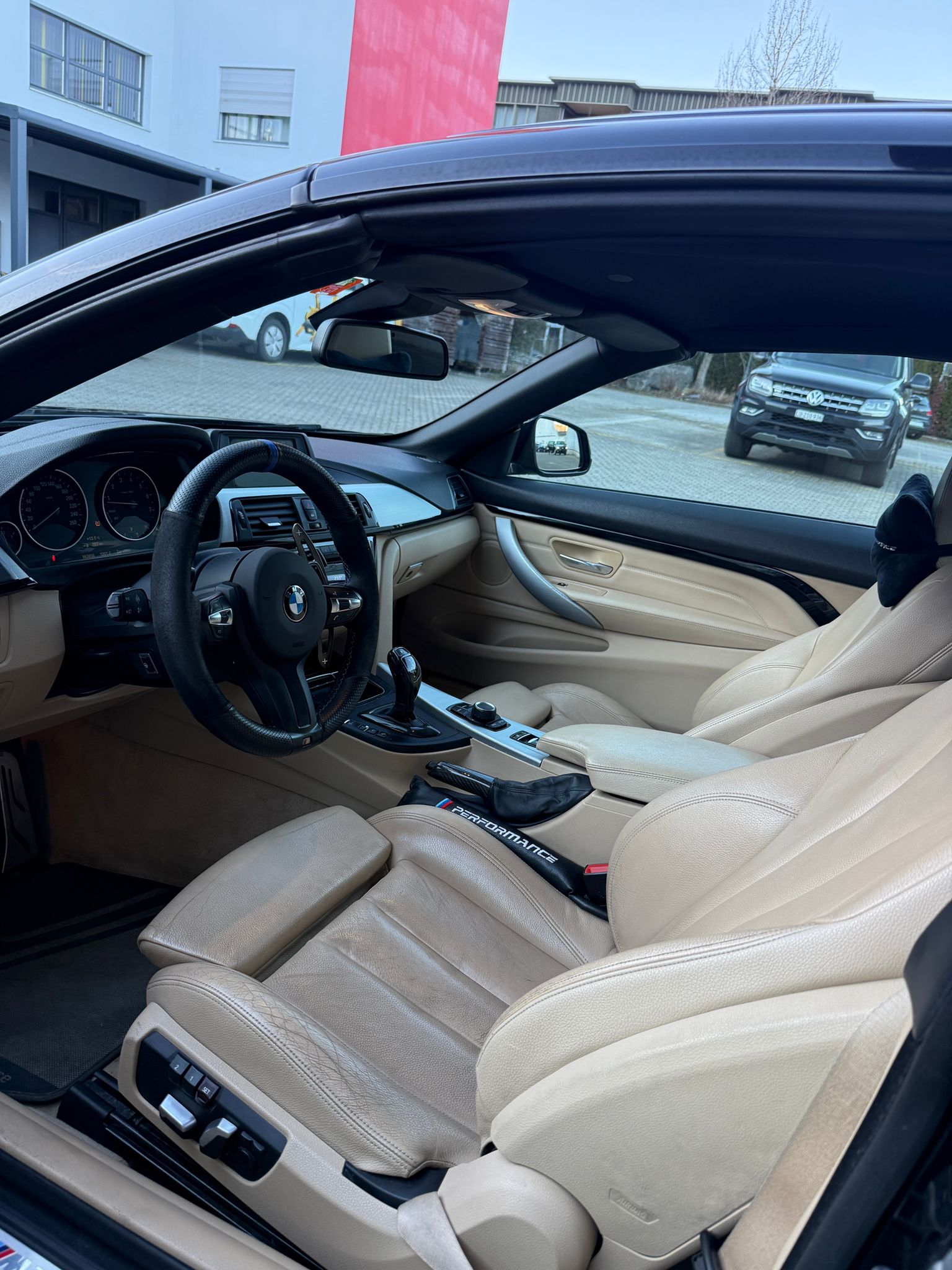 BMW 440i Cabriolet M Sport Steptronic-image-12