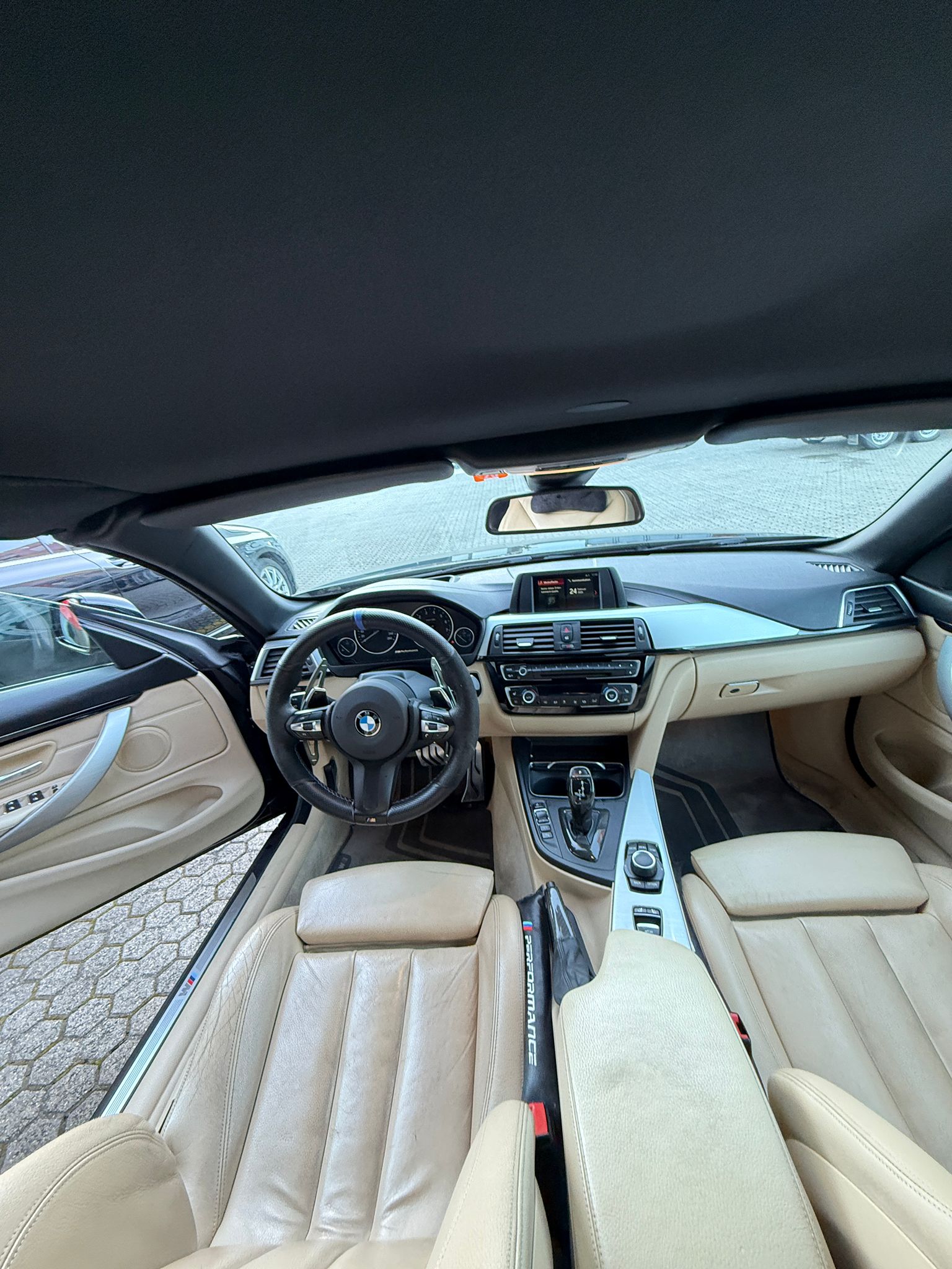 BMW 440i Cabriolet M Sport Steptronic-image-14