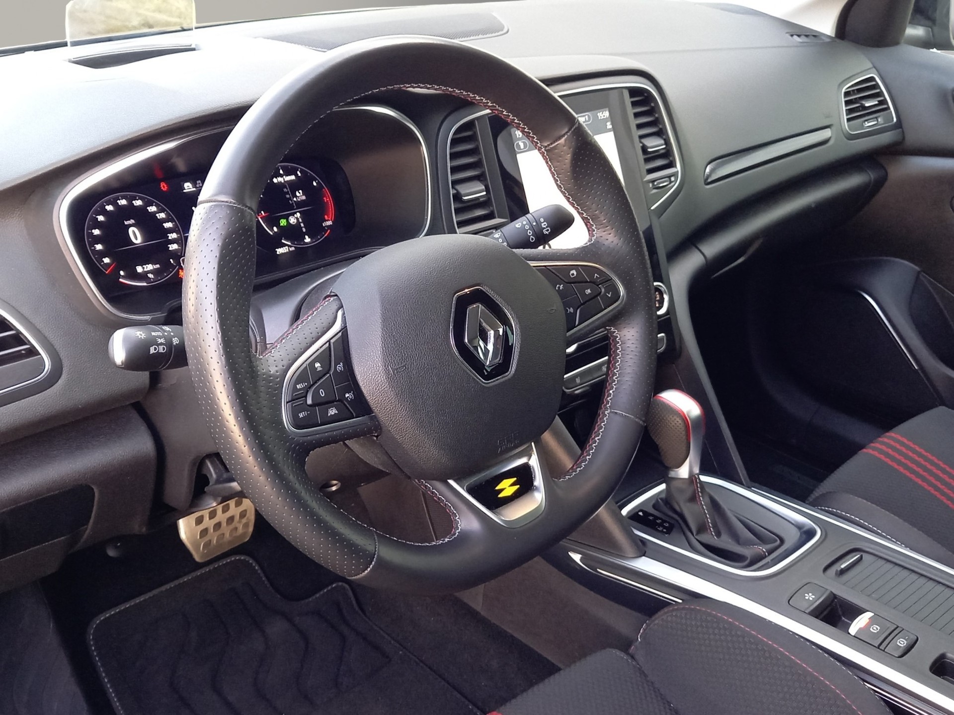 RENAULT Mégane Grandtour 1.3 TCe 160 R.S. Line EDC-image-7