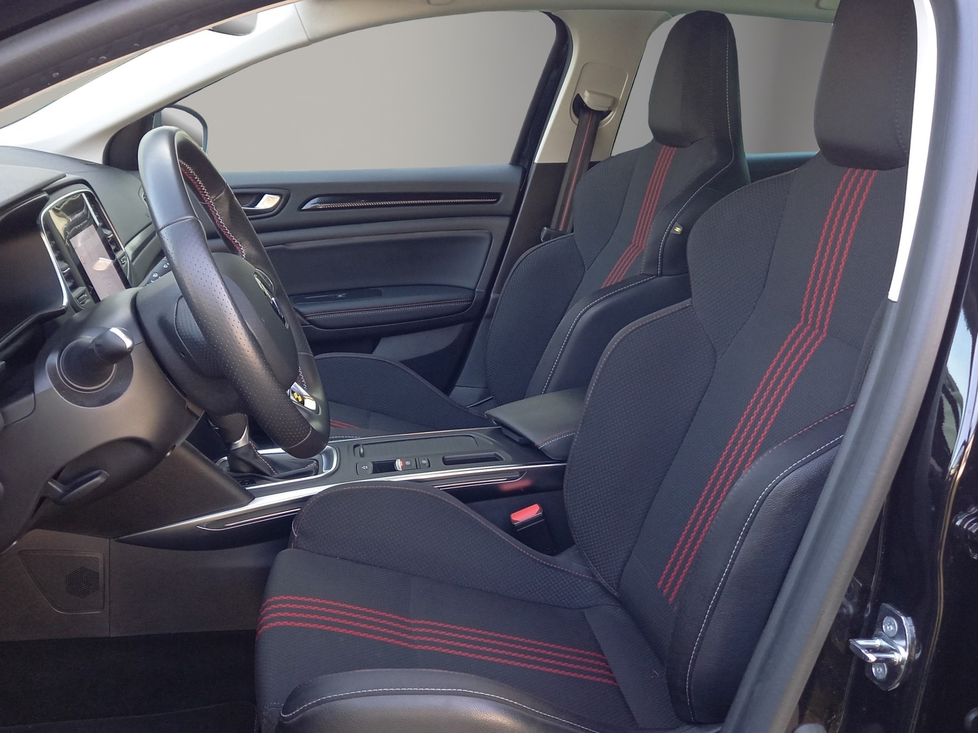 RENAULT Mégane Grandtour 1.3 TCe 160 R.S. Line EDC-image-6