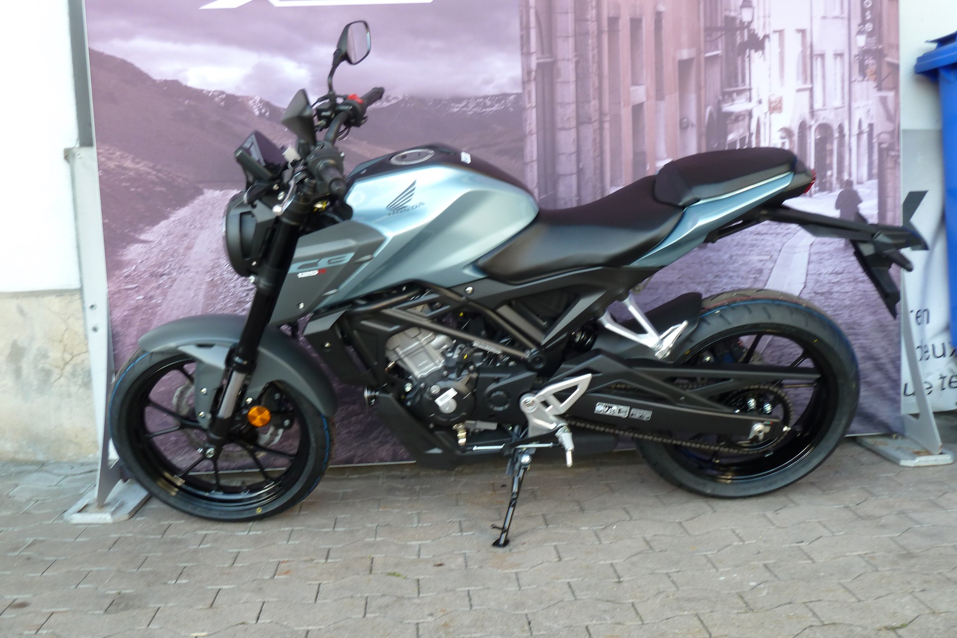 HONDA CB 125 R-image-1