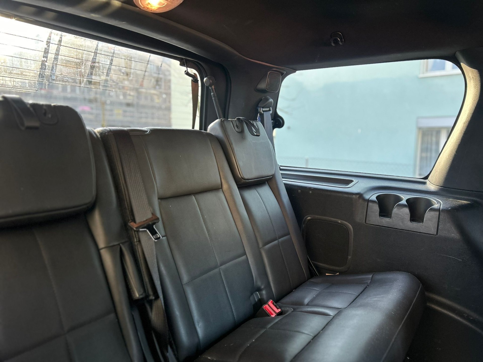 LINCOLN Navigator-image-12