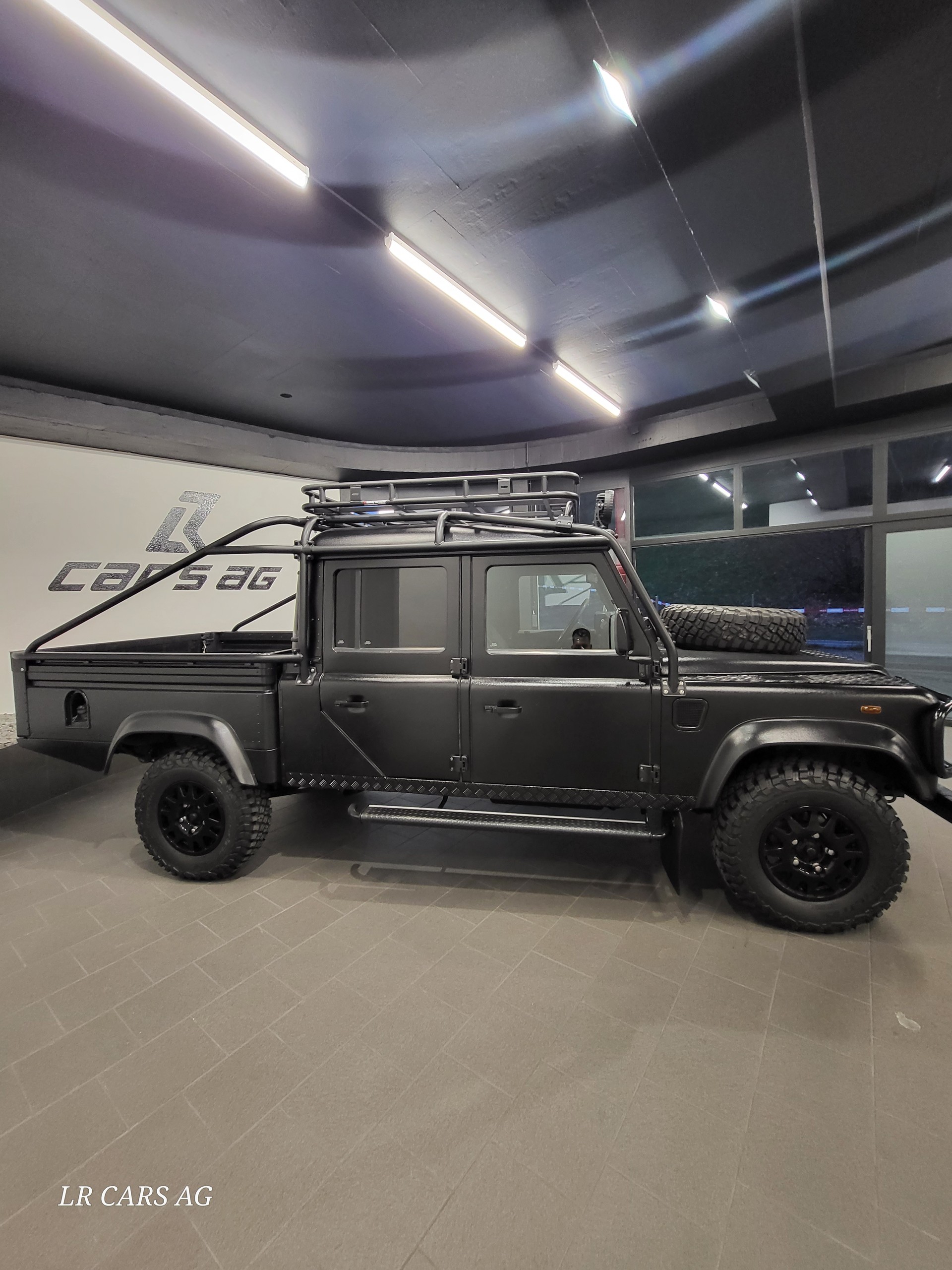 LAND ROVER 130 TD5-image-4