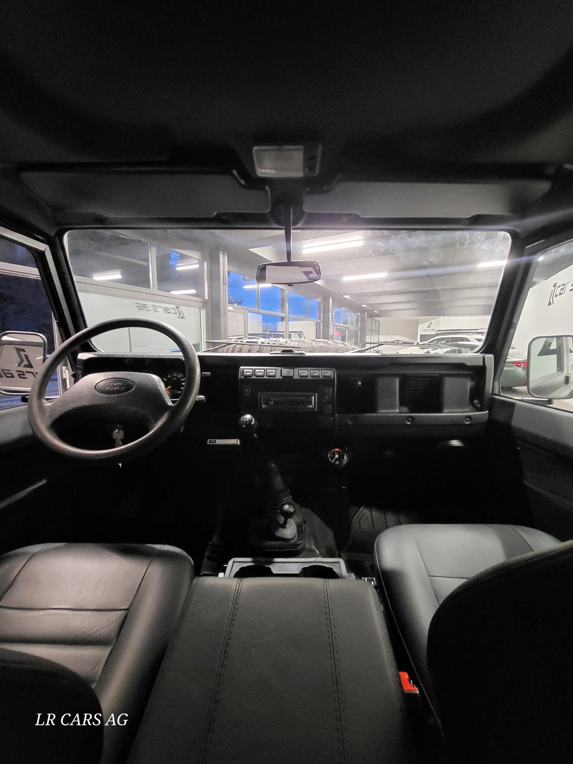 LAND ROVER 130 TD5-image-11