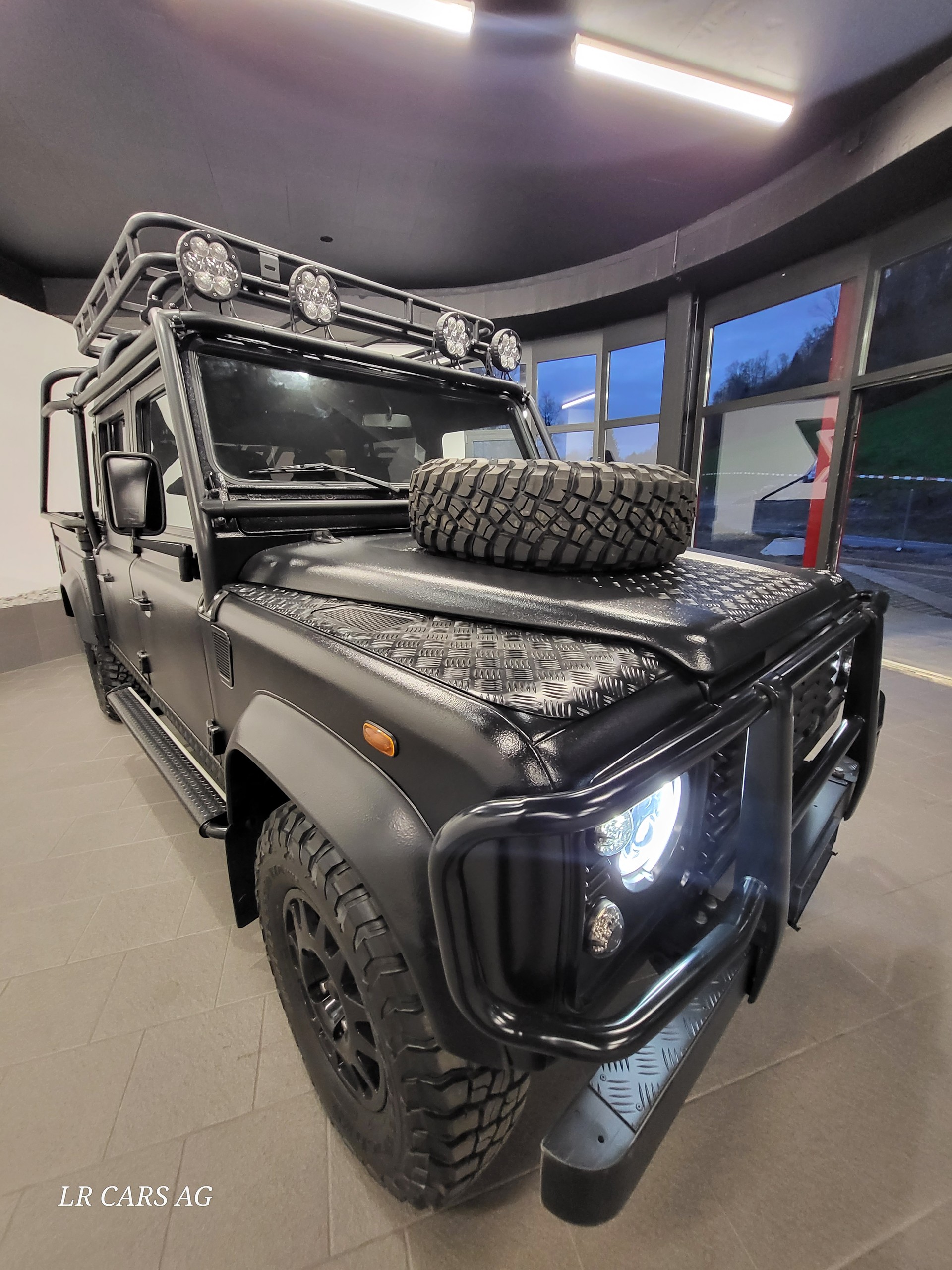 LAND ROVER 130 TD5-image-8