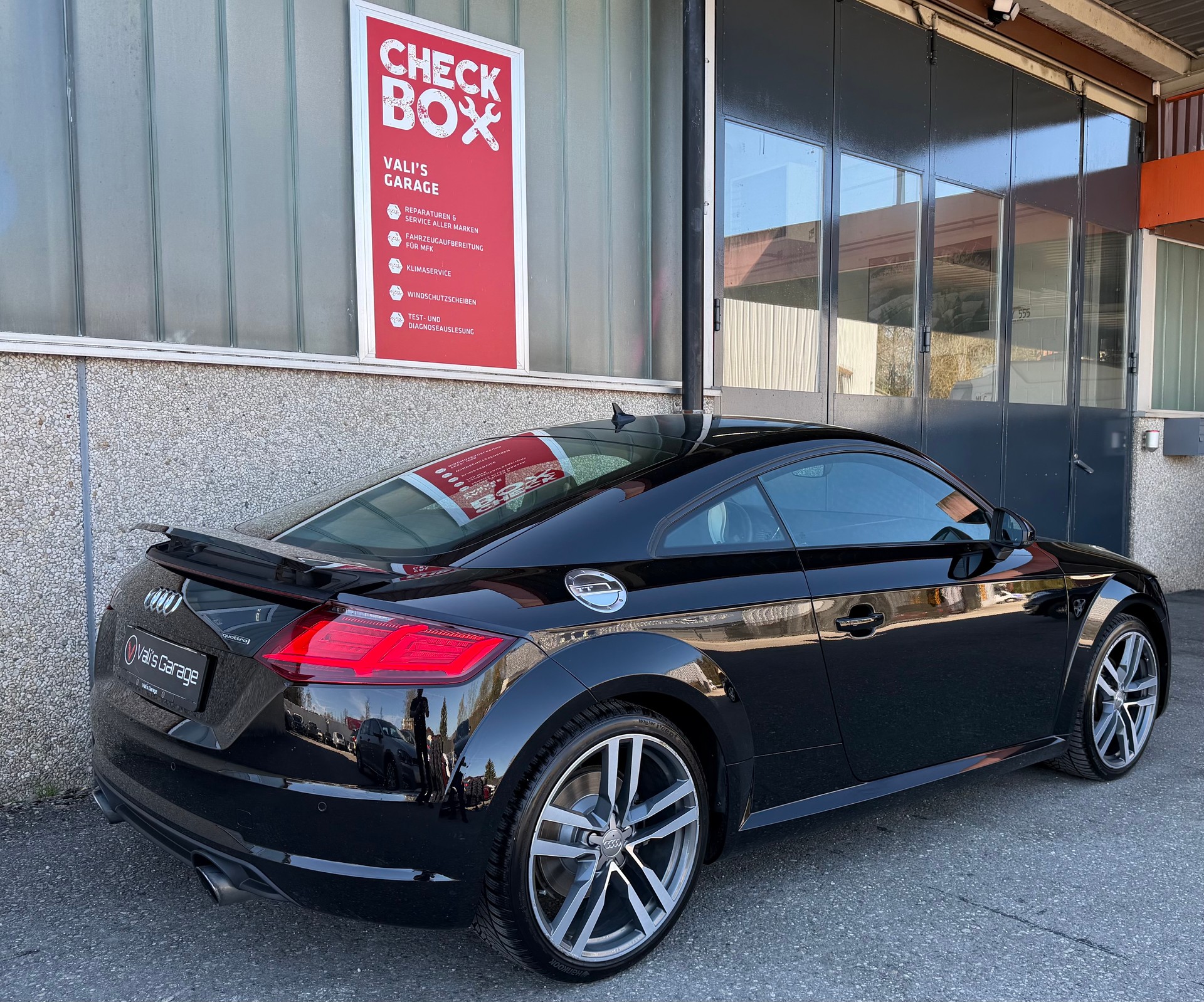 AUDI TT Coupé 2.0 TFSI quattro S-tronic-image-5