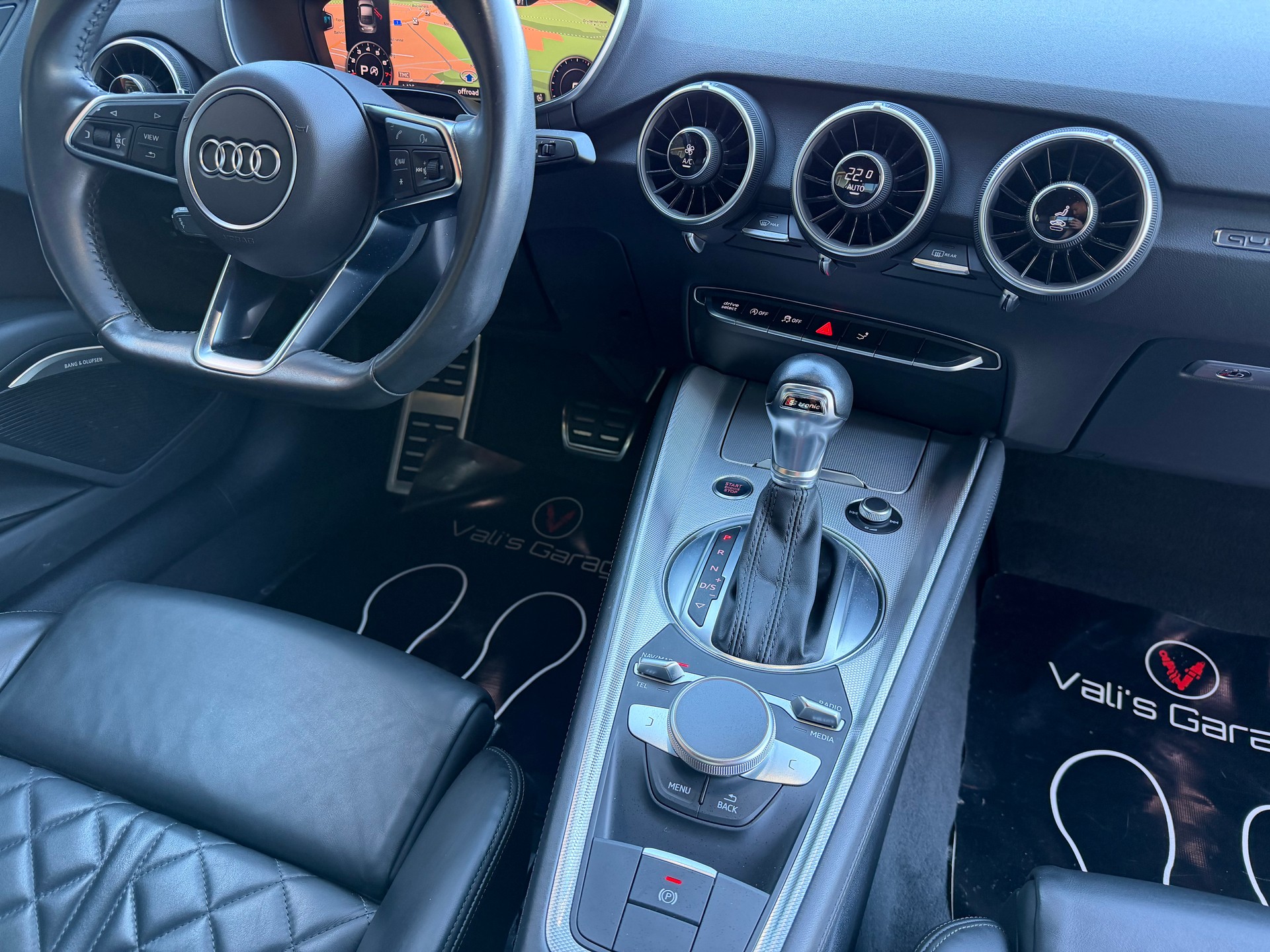 AUDI TT Coupé 2.0 TFSI quattro S-tronic-image-9
