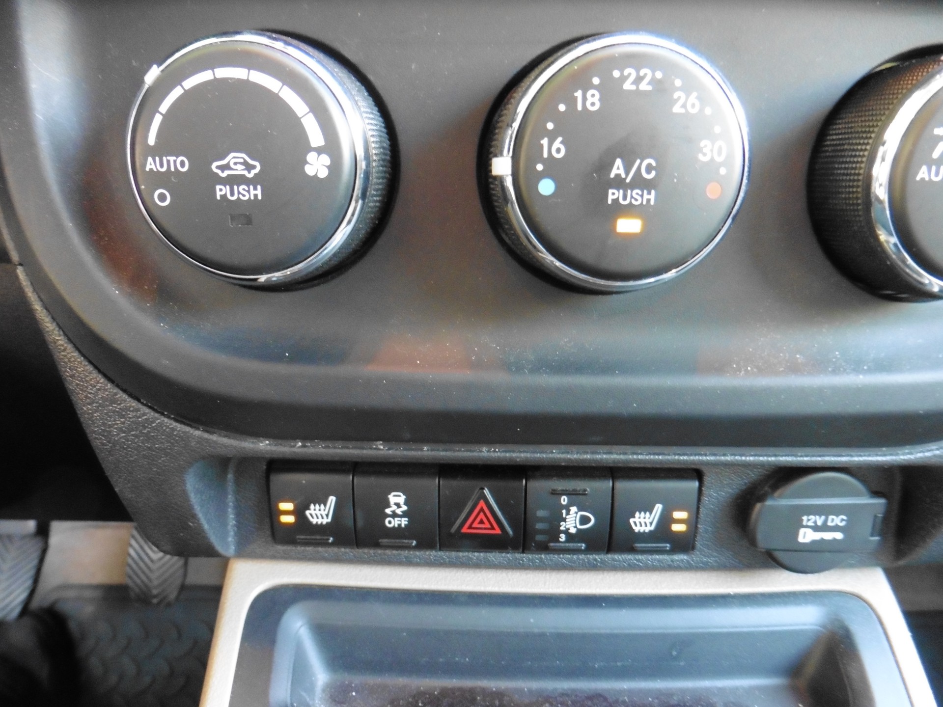 JEEP Compass 2.2 CRD Limited-image-18