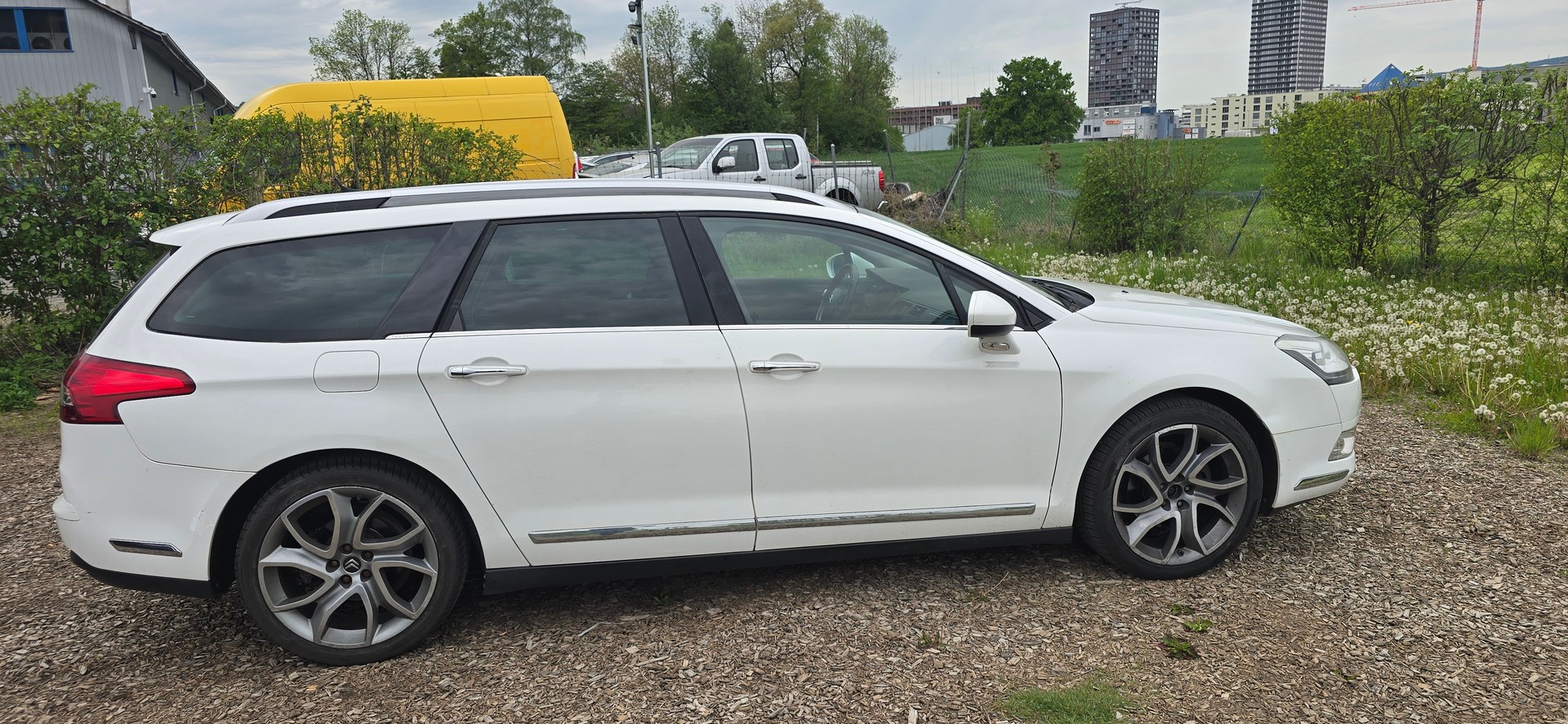 CITROEN C5 Tourer 1.6 Turbo Exclusive Automatic-image-5