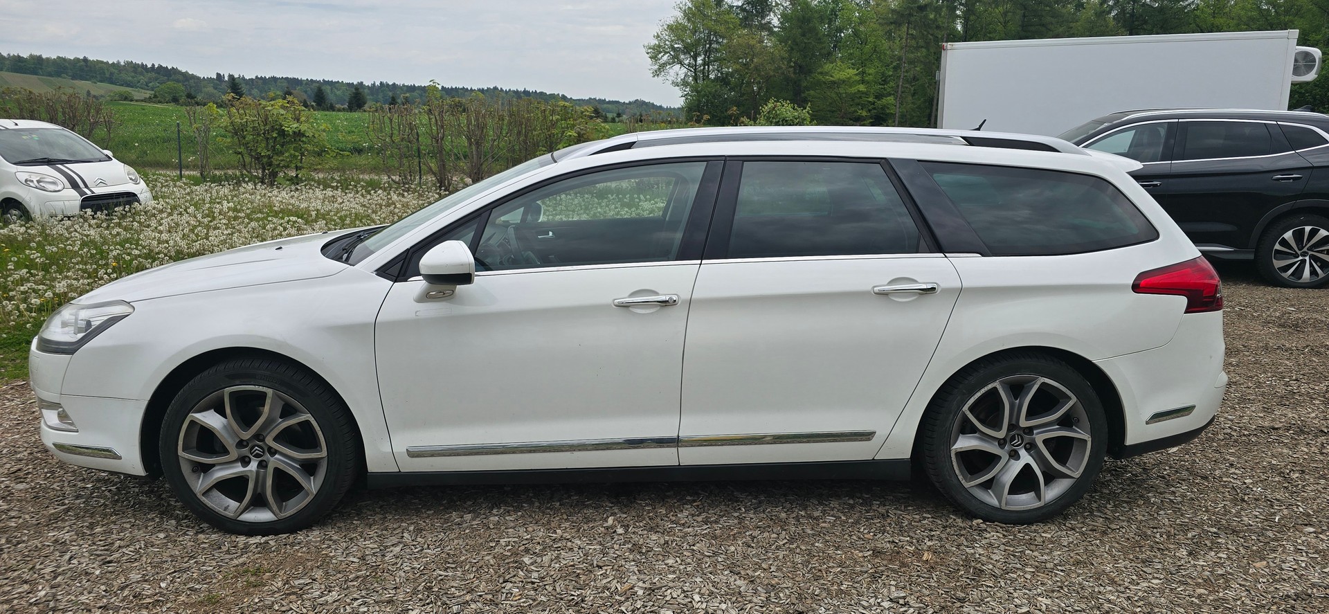 CITROEN C5 Tourer 1.6 Turbo Exclusive Automatic-image-4
