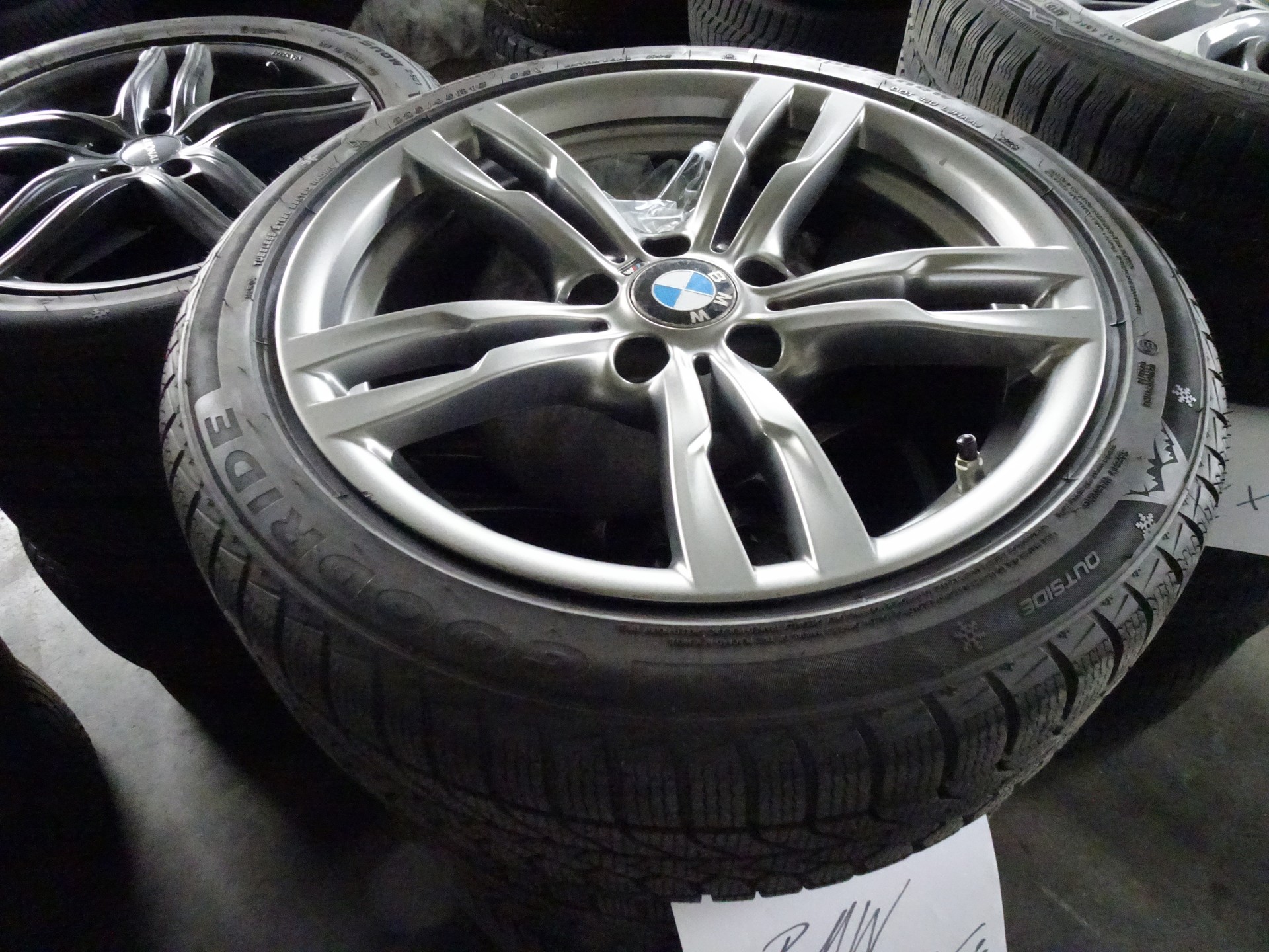 BMW 335i xDrive Steptronic-image-15