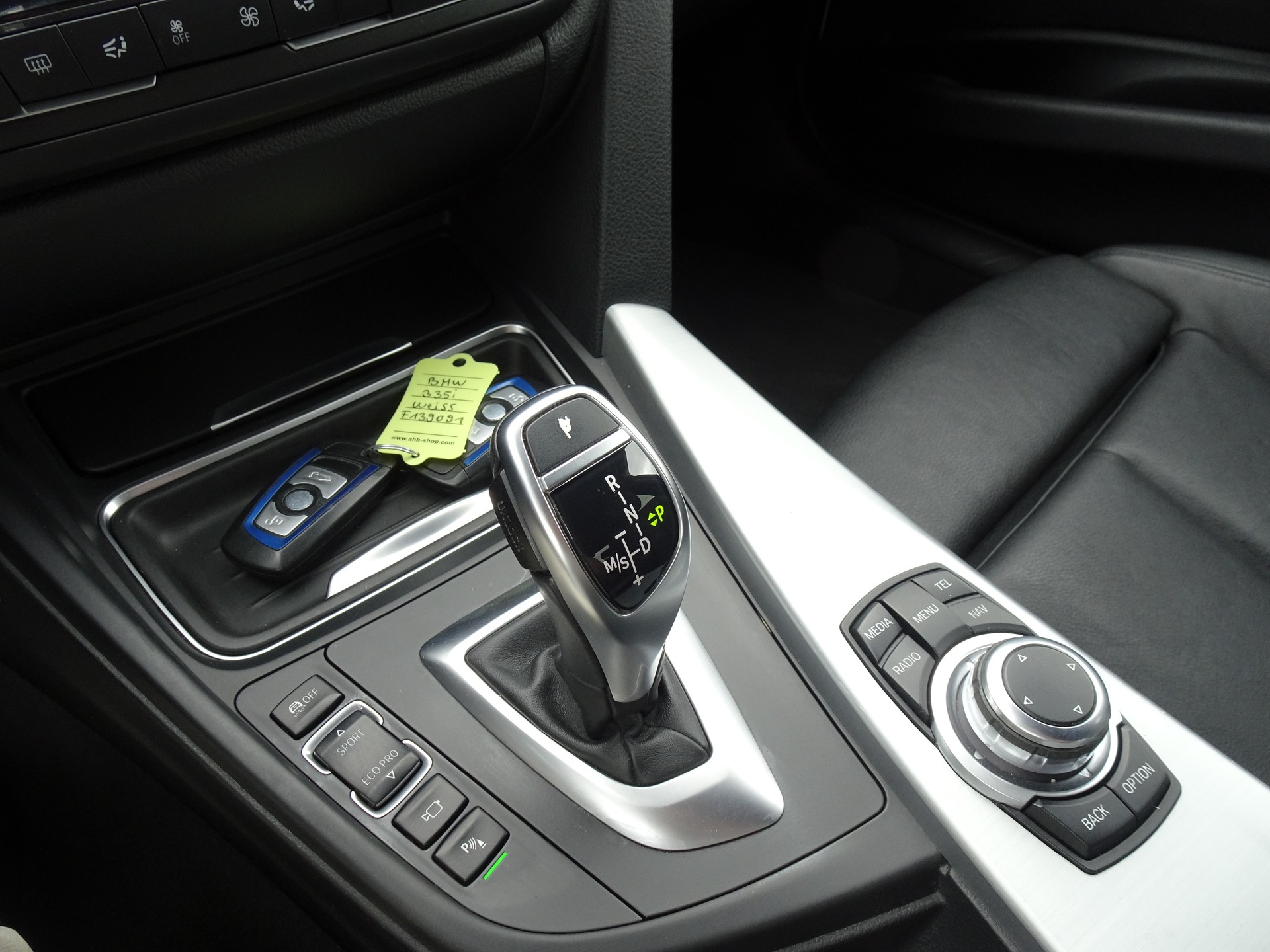 BMW 335i xDrive Steptronic-image-12