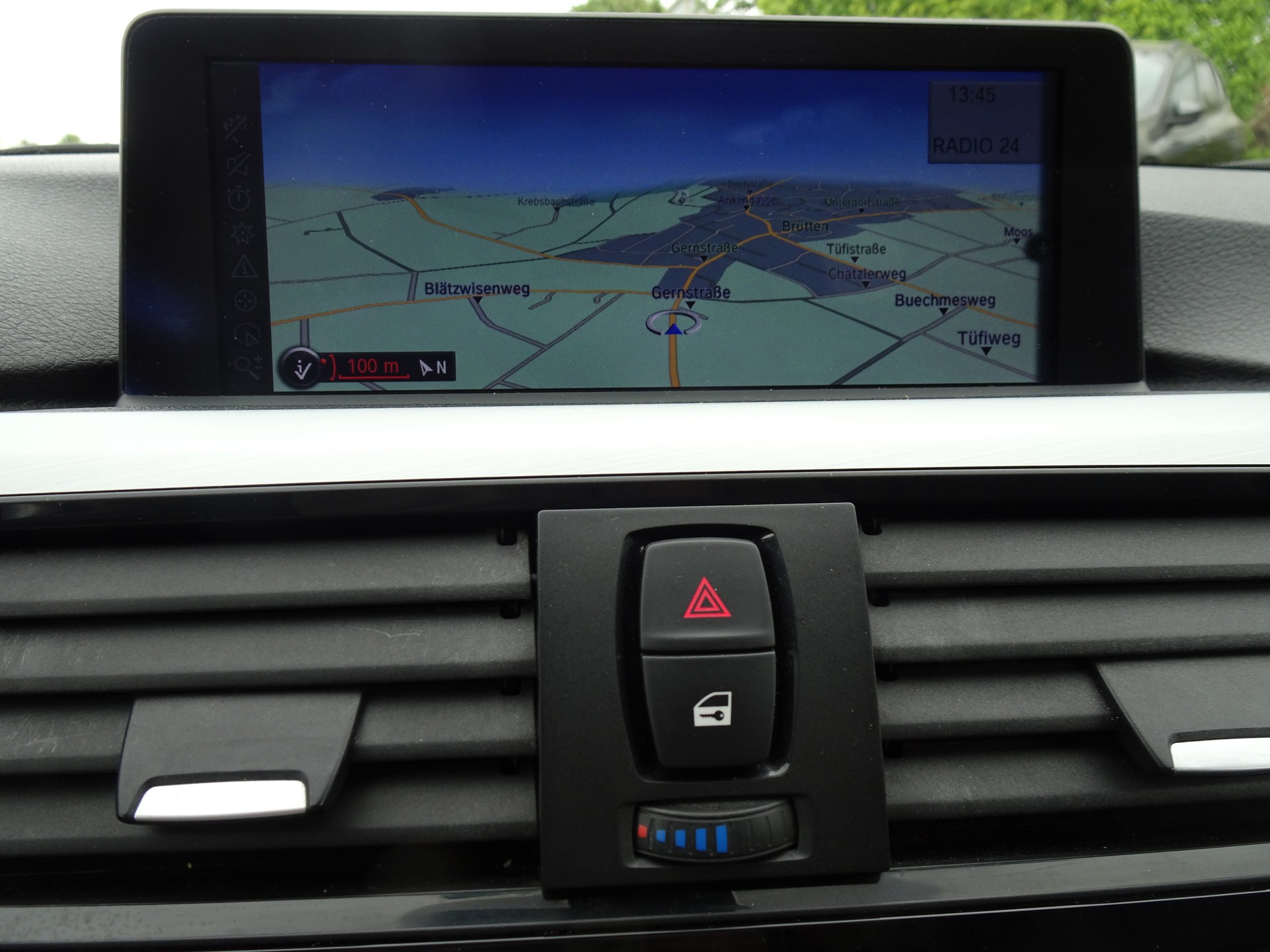 BMW 335i xDrive Steptronic-image-11