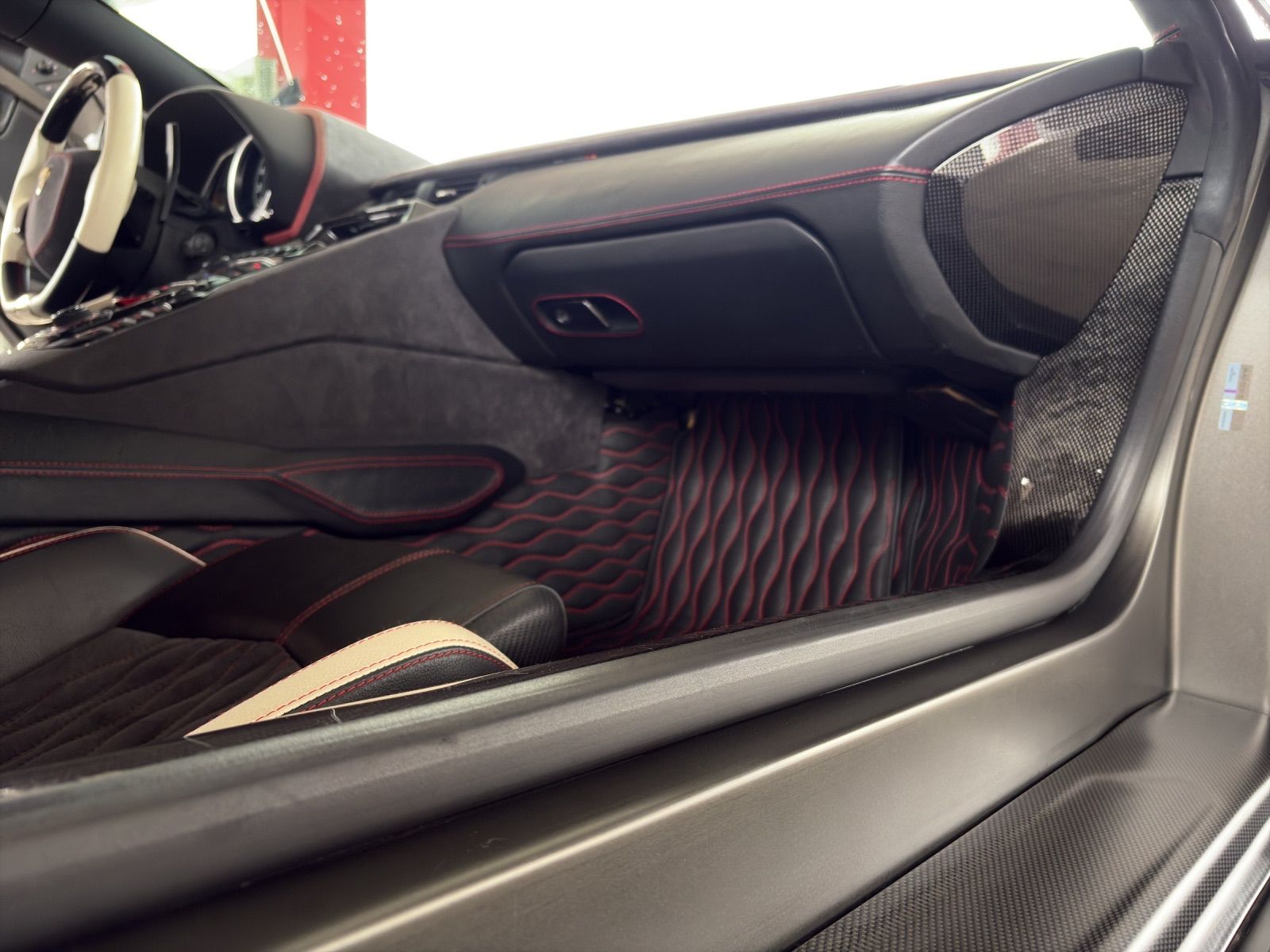 LAMBORGHINI Aventador LP700-4 Coupé E-Gear-image-15
