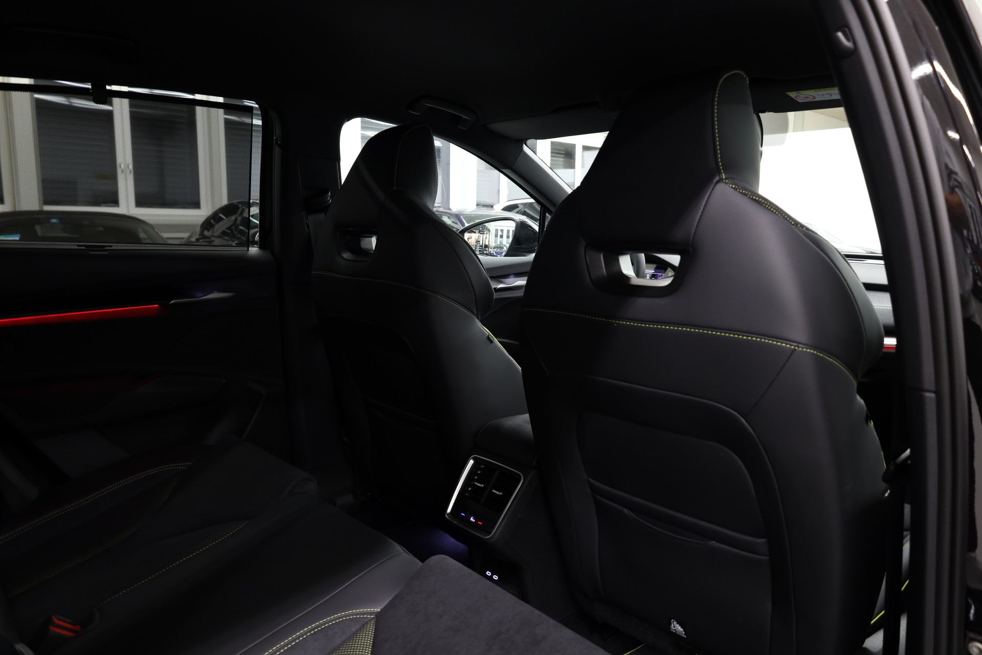 SKODA Elroq RS 4x4-image-37