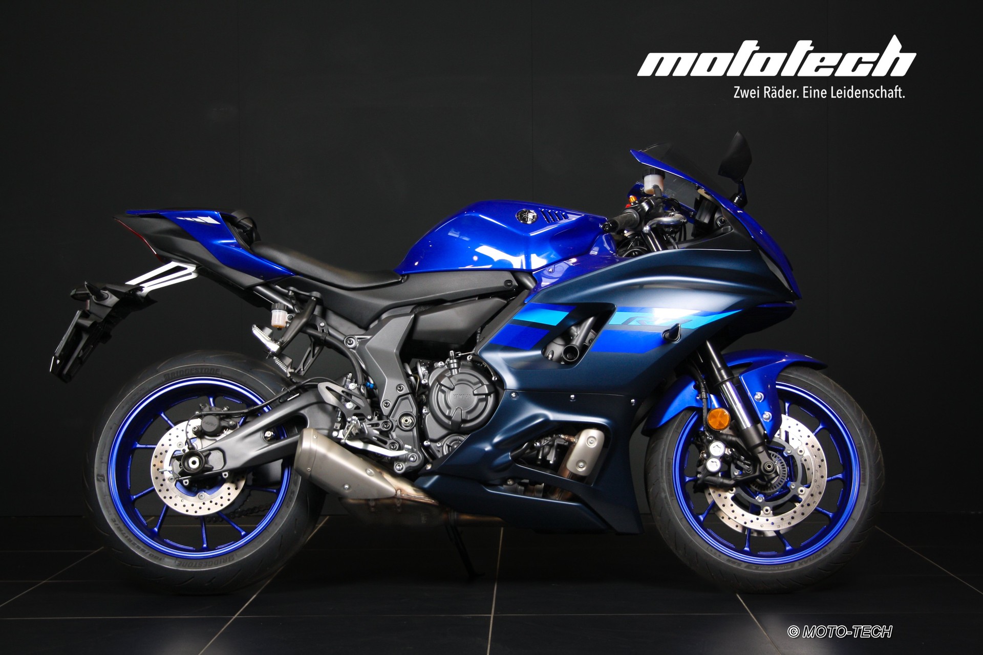 YAMAHA YZF-R7-image-1