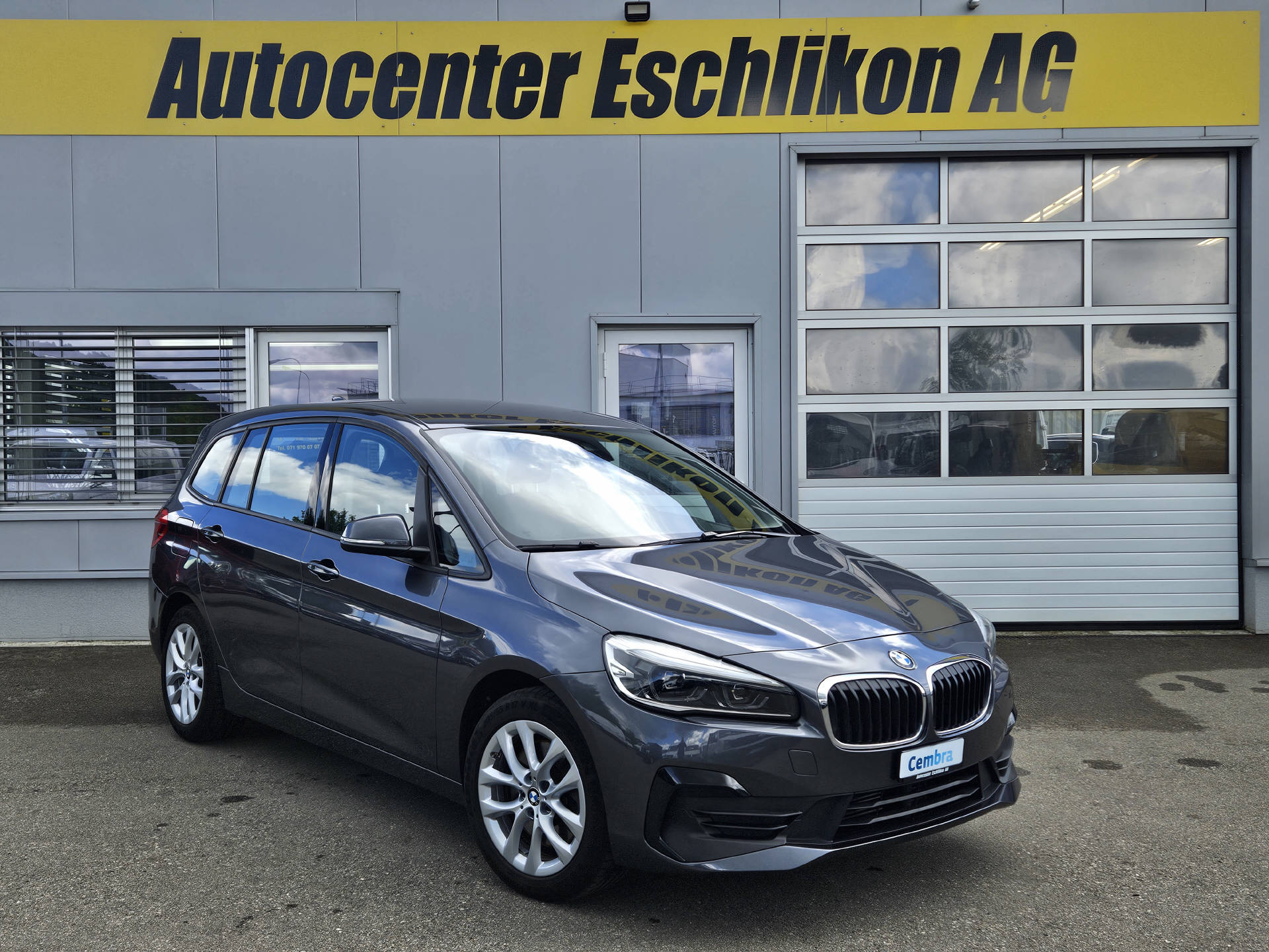 BMW 218d Gran Tourer-showroom-element-3