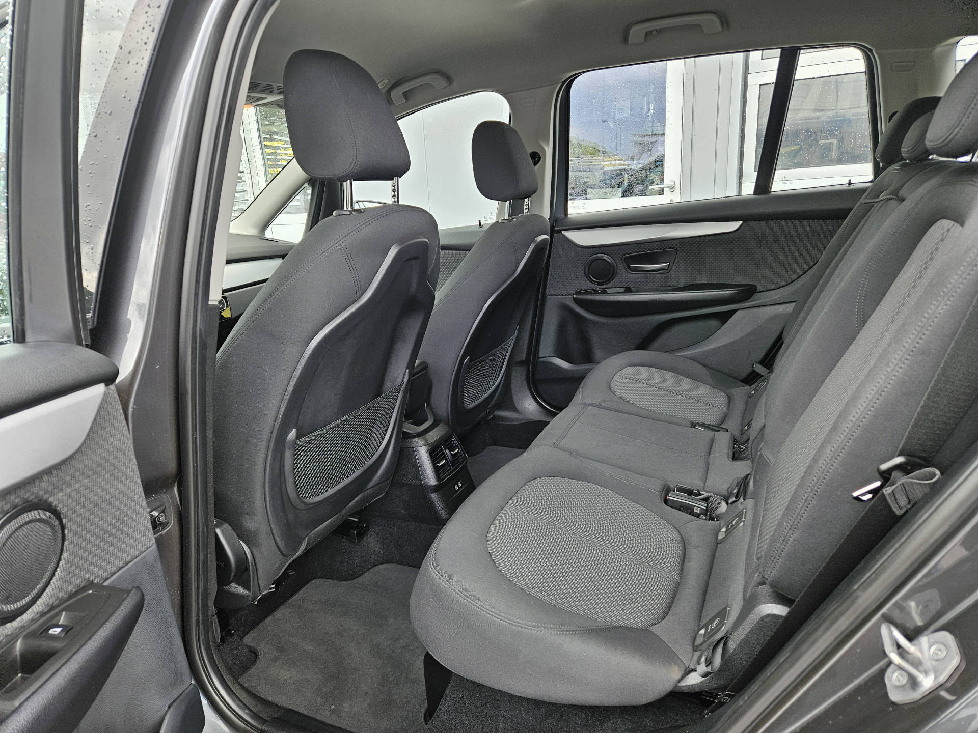 BMW 218d Gran Tourer-image-18