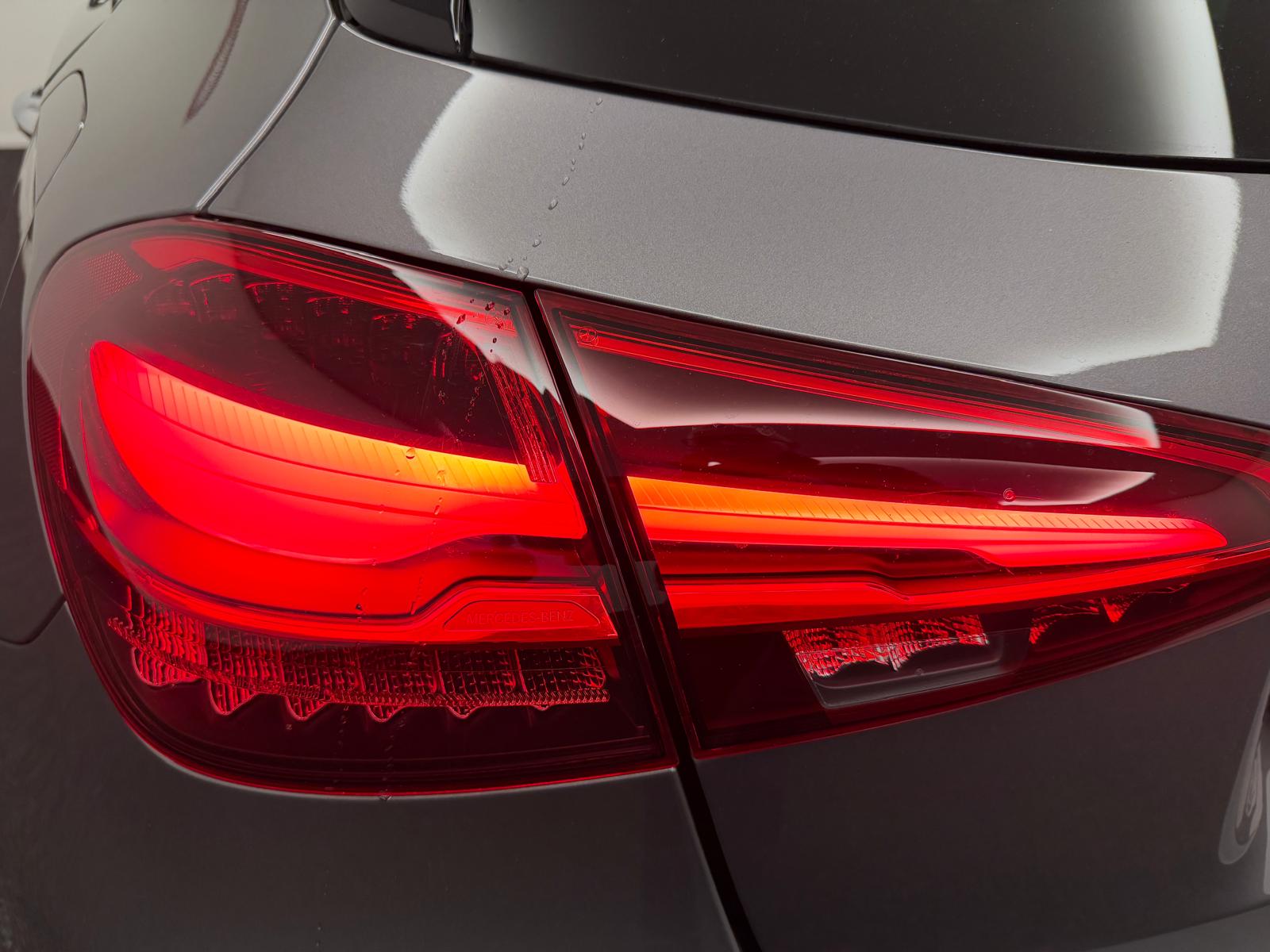 MERCEDES-BENZ A 250 4Matic AMG Line 4Matic 7G-DCT-image-7