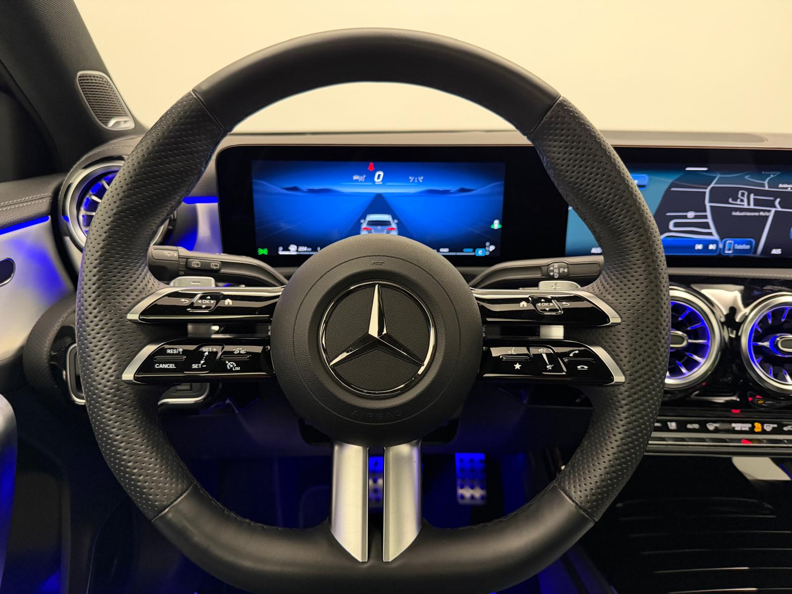 MERCEDES-BENZ A 250 4Matic AMG Line 4Matic 7G-DCT-image-27