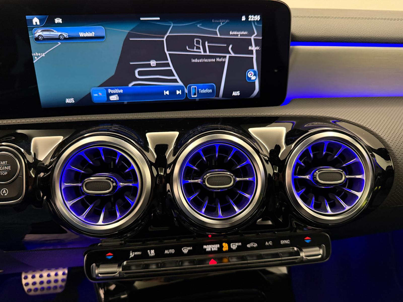 MERCEDES-BENZ A 250 4Matic AMG Line 4Matic 7G-DCT-image-18