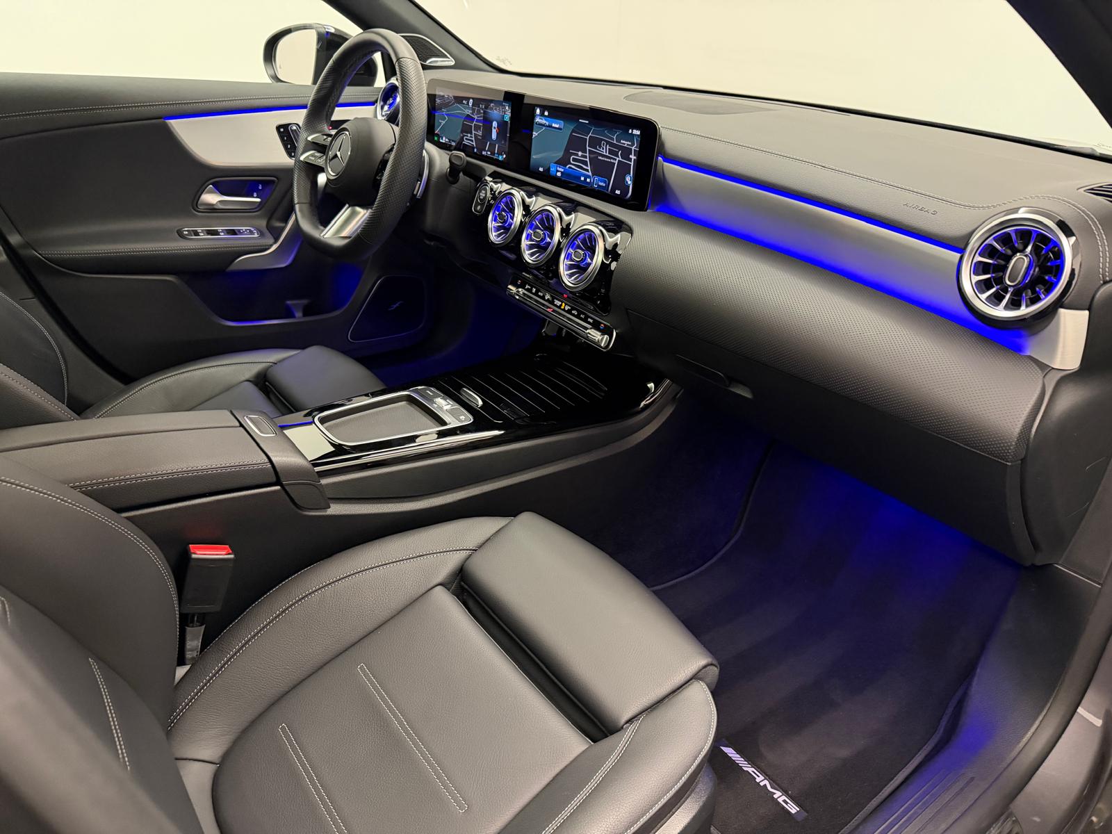 MERCEDES-BENZ A 250 4Matic AMG Line 4Matic 7G-DCT-image-10