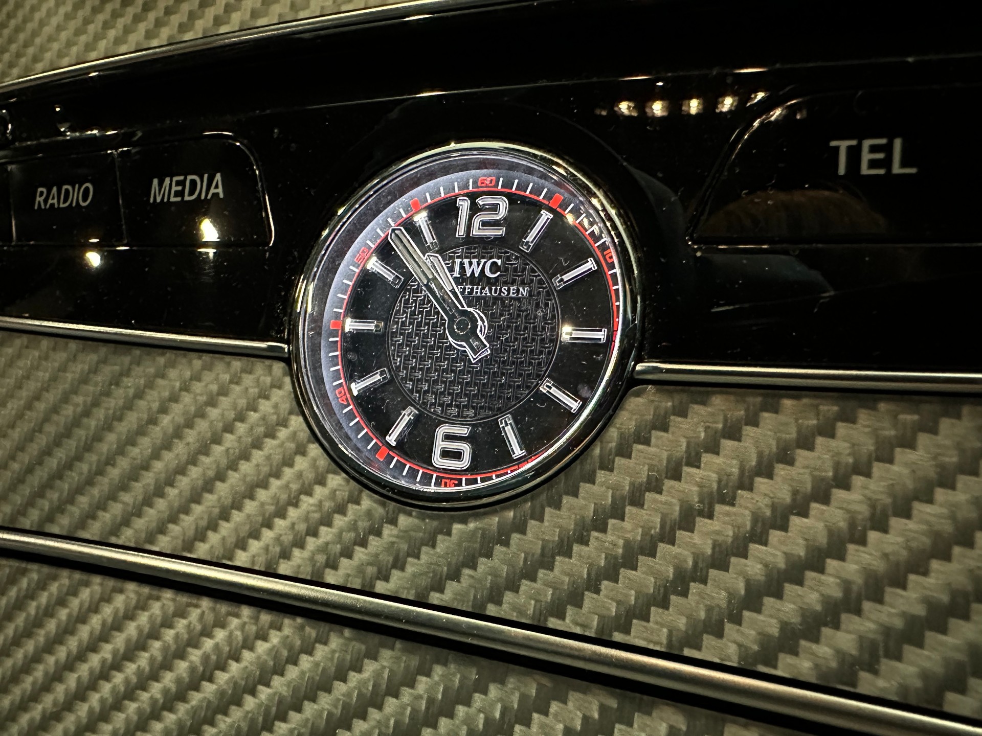 MERCEDES-BENZ E 53 AMG 4Matic+ Speedshift MCT-image-23