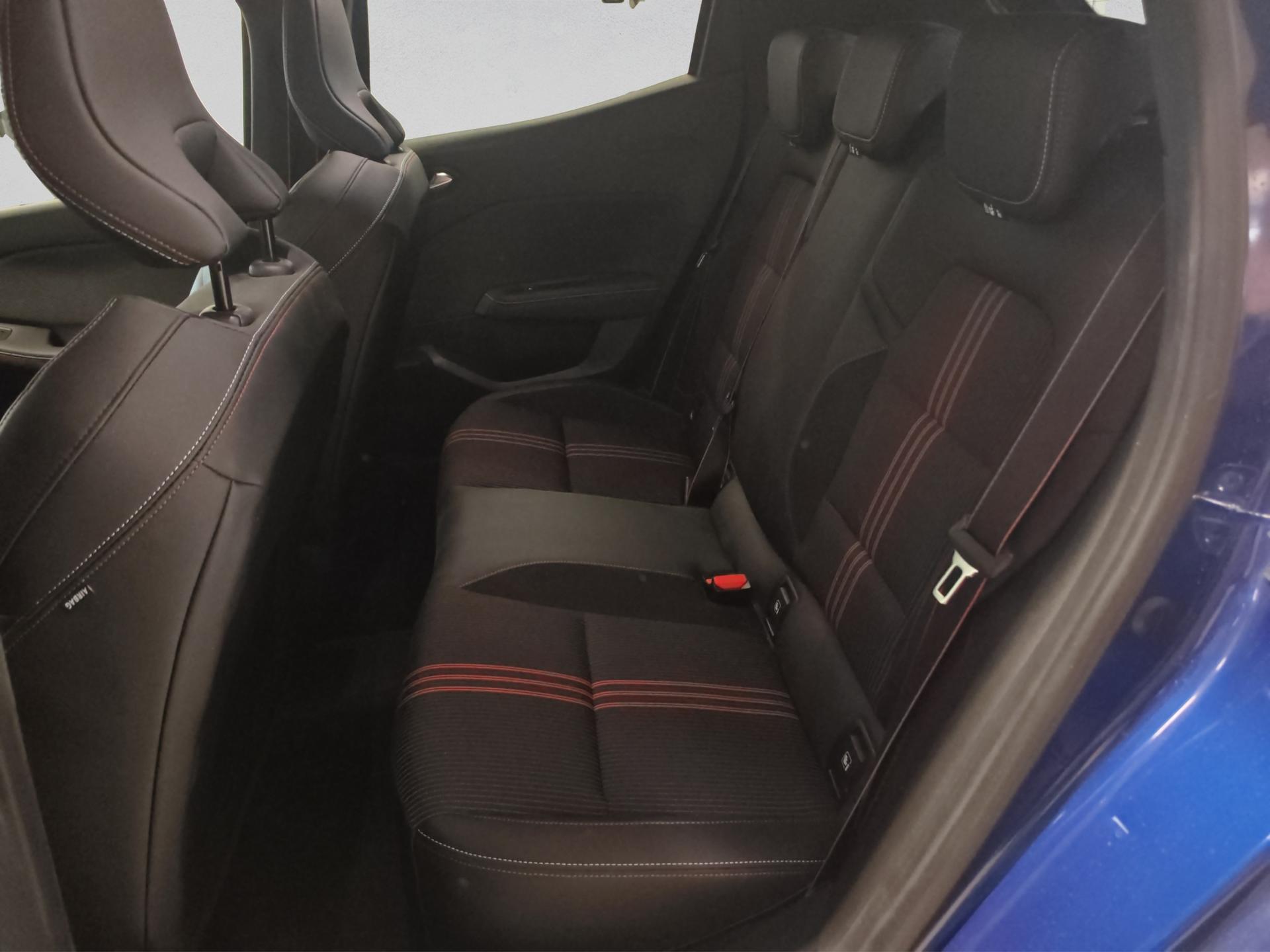 RENAULT Clio 1.6 E-Tech RS Line-image-14