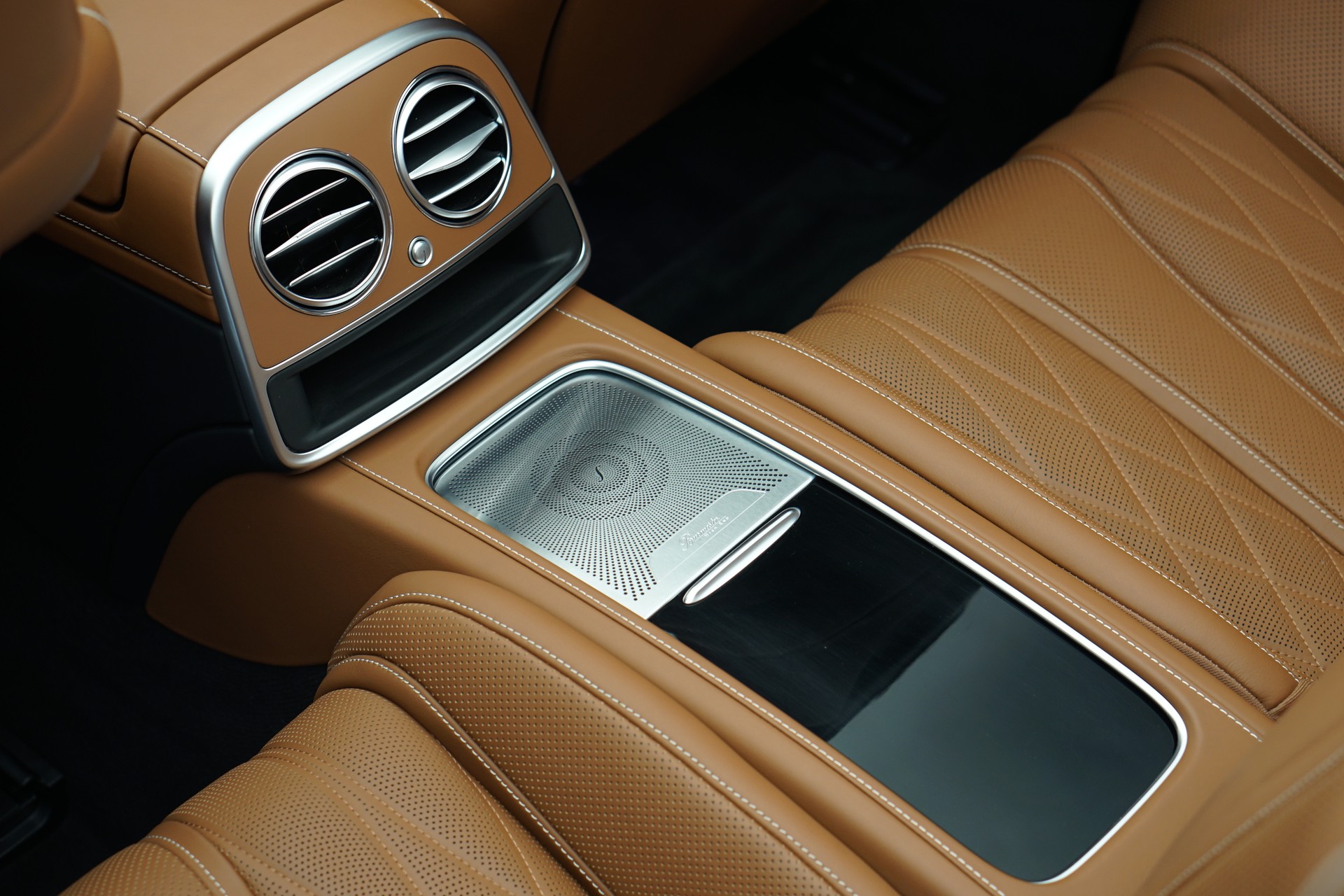 MERCEDES-BENZ S 63 AMG Cabriolet 4Matic Speedshift MCT *CH-Fahrzeug* *Designo Mokkaschwarz* *Swarowski*-image-24