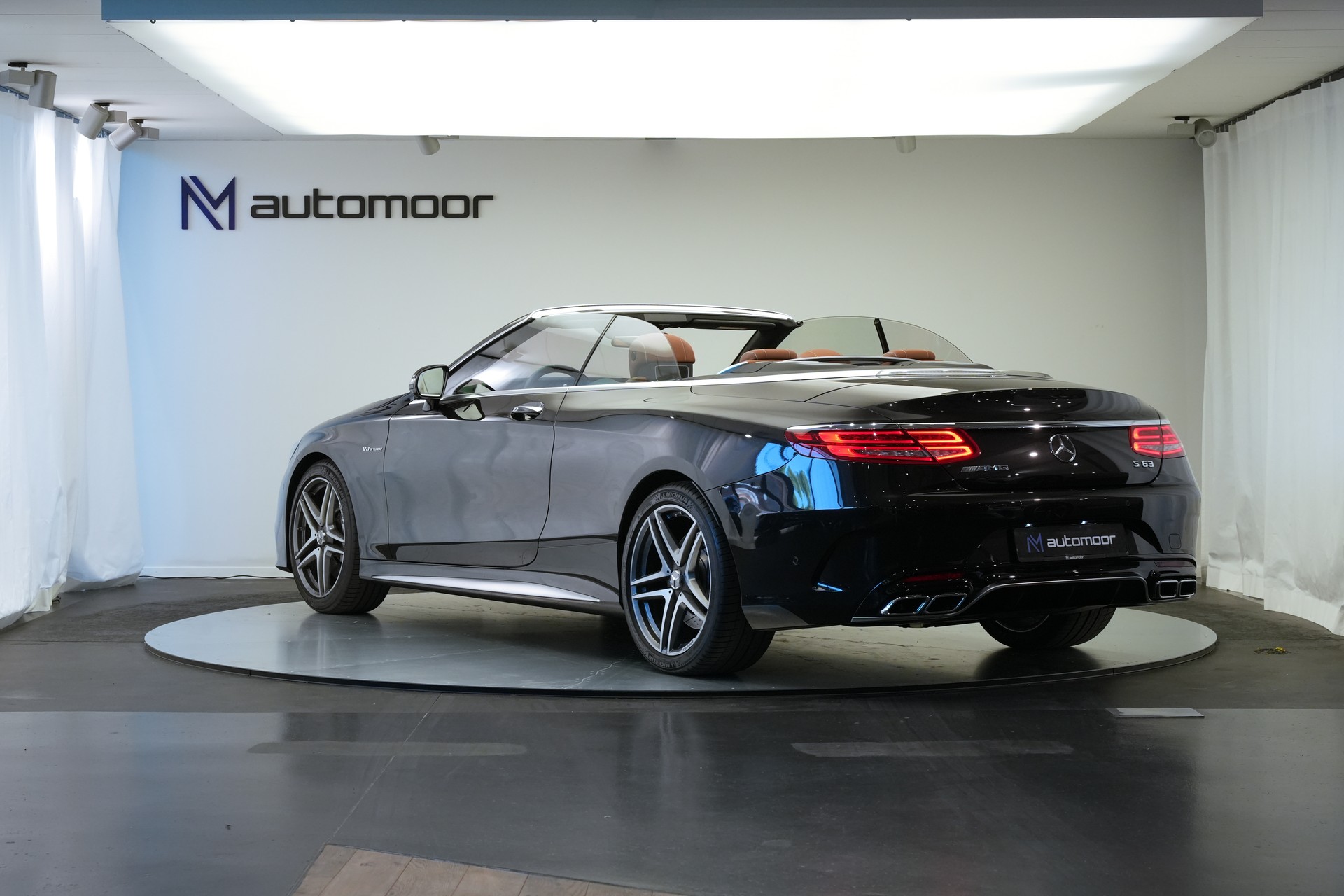 MERCEDES-BENZ S 63 AMG Cabriolet 4Matic Speedshift MCT *CH-Fahrzeug* *Designo Mokkaschwarz* *Swarowski*-image-6