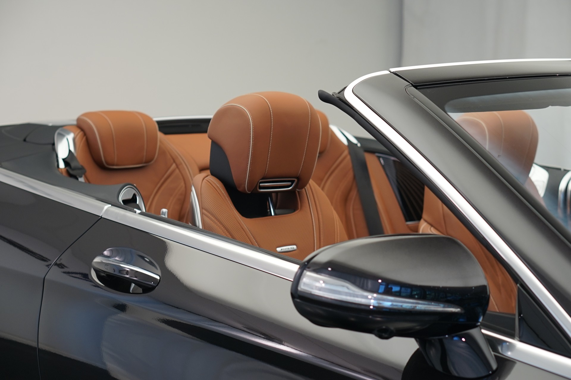 MERCEDES-BENZ S 63 AMG Cabriolet 4Matic Speedshift MCT *CH-Fahrzeug* *Designo Mokkaschwarz* *Swarowski*-image-50