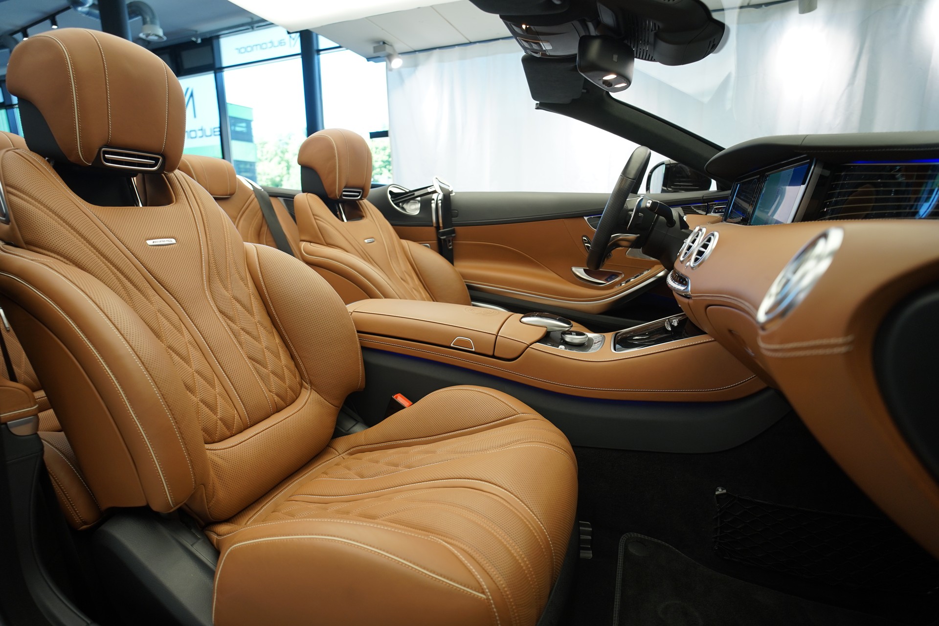 MERCEDES-BENZ S 63 AMG Cabriolet 4Matic Speedshift MCT *CH-Fahrzeug* *Designo Mokkaschwarz* *Swarowski*-image-16