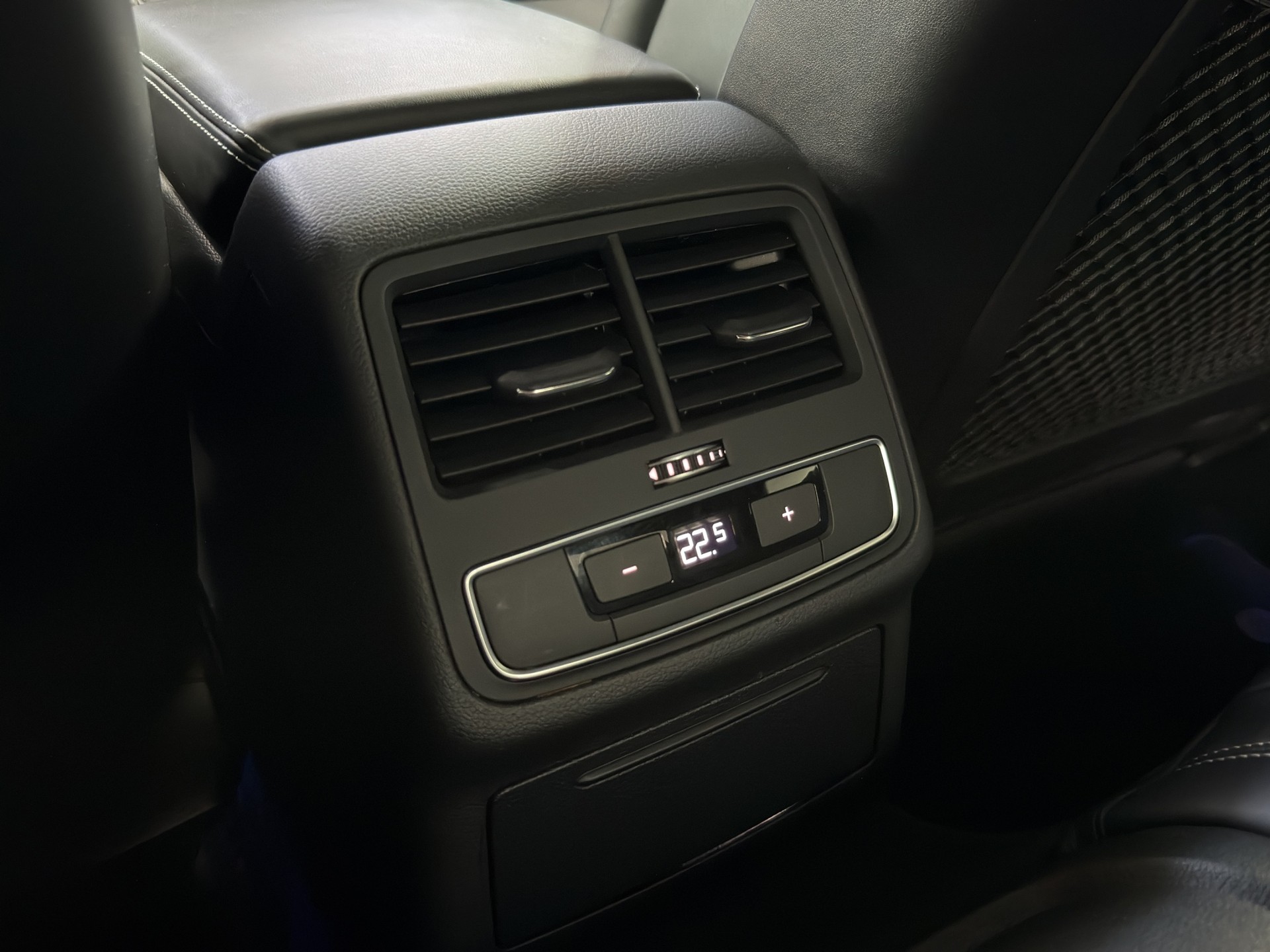 AUDI RS5 Coupé 2.9 TFSI quattro tiptronic-image-19