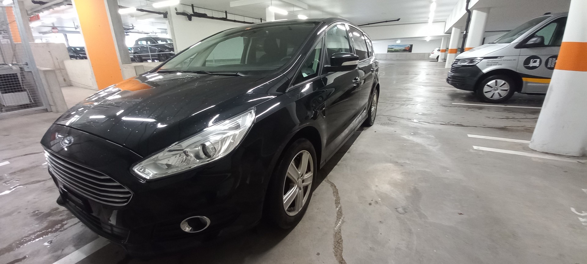 FORD S-Max 2.0 TDCi Titanium AWD-image-1