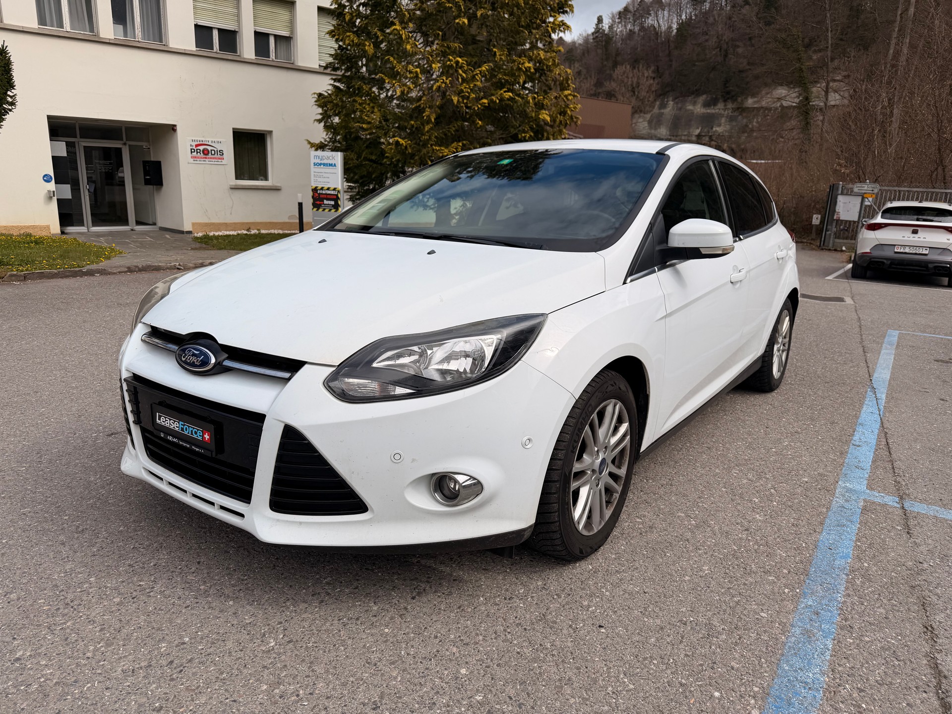 FORD Focus 1.6 TDCi Trend-showroom-element-1
