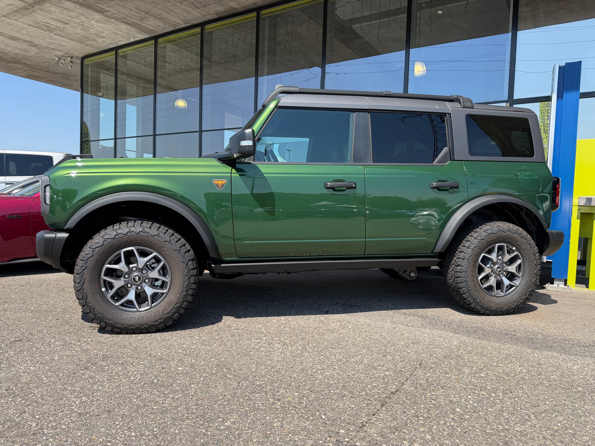 FORD Bronco 2.7 EcoB Badlands e-4WD-showroom-element-3