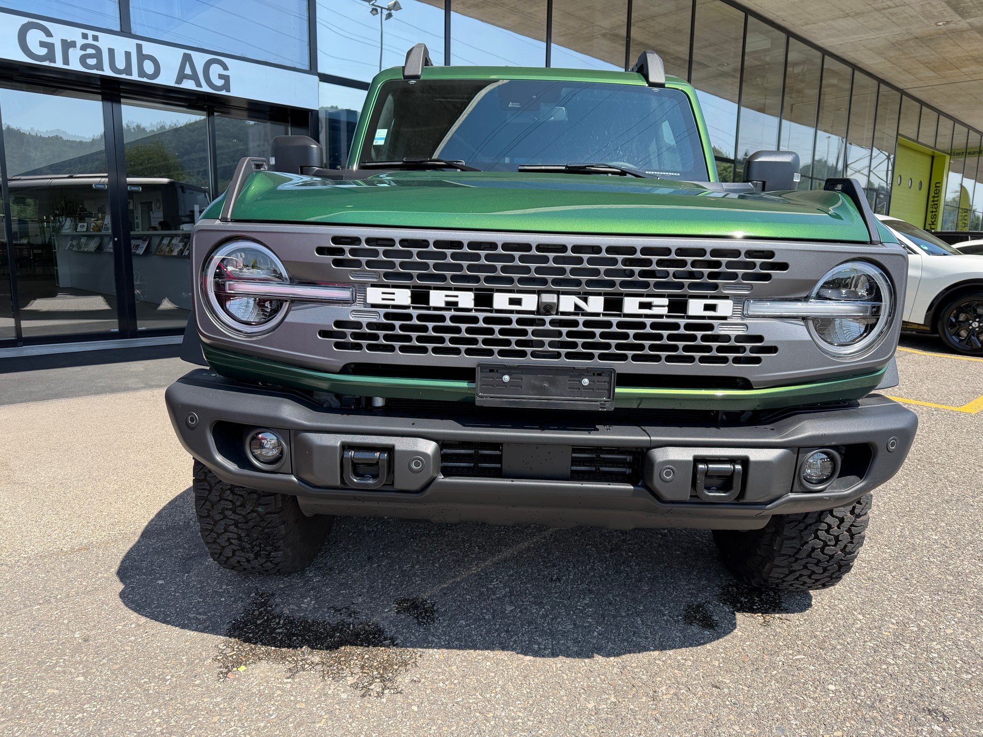 FORD Bronco 2.7 EcoB Badlands e-4WD-showroom-element-1