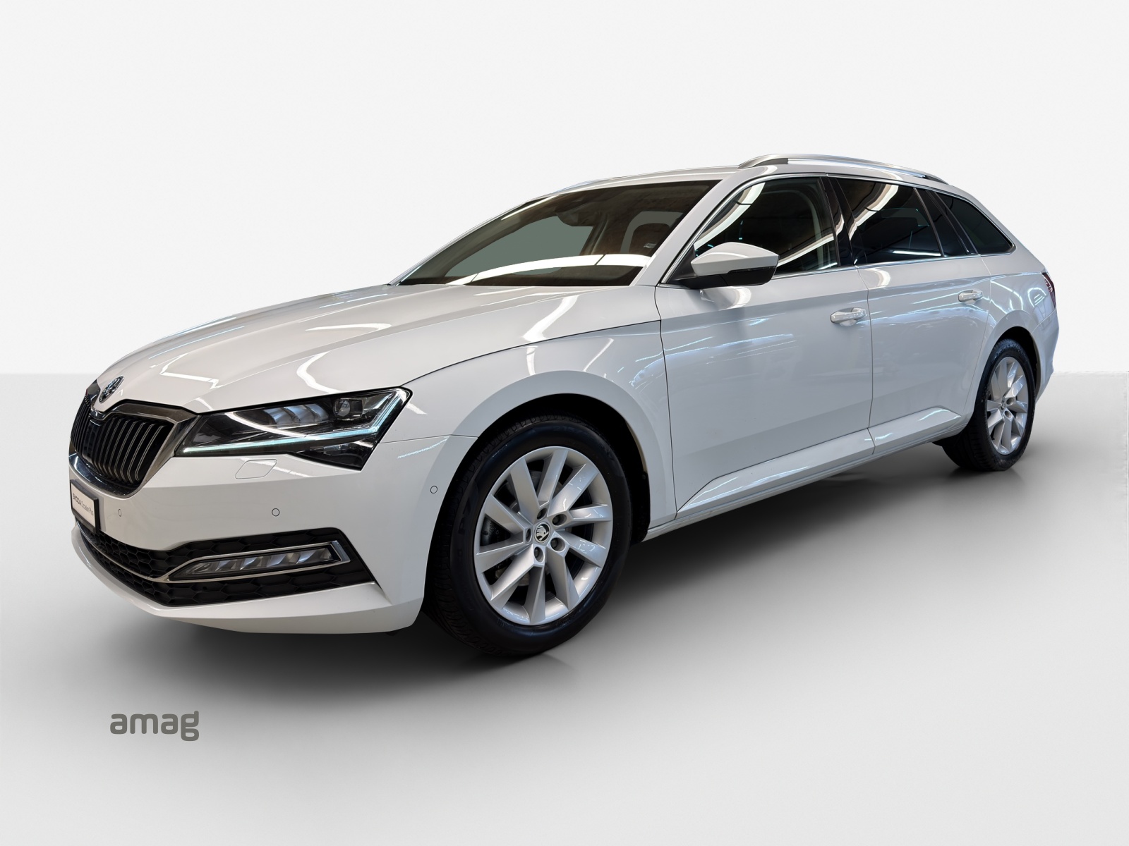 SKODA Superb Combi 2.0 TDi Style 4x4 DSG