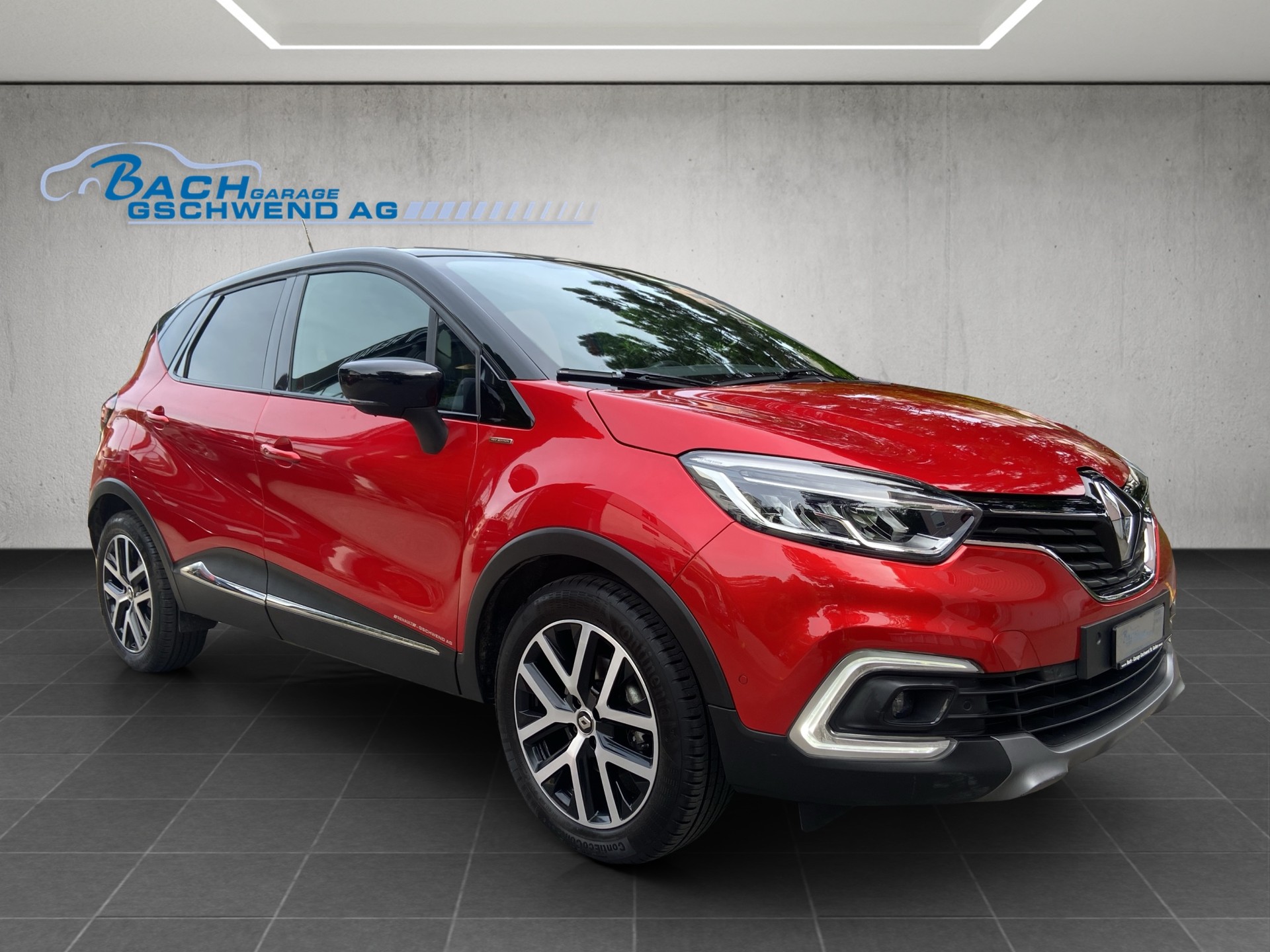 RENAULT Captur 1.3 T 16V Red Edition EDC-showroom-element-1
