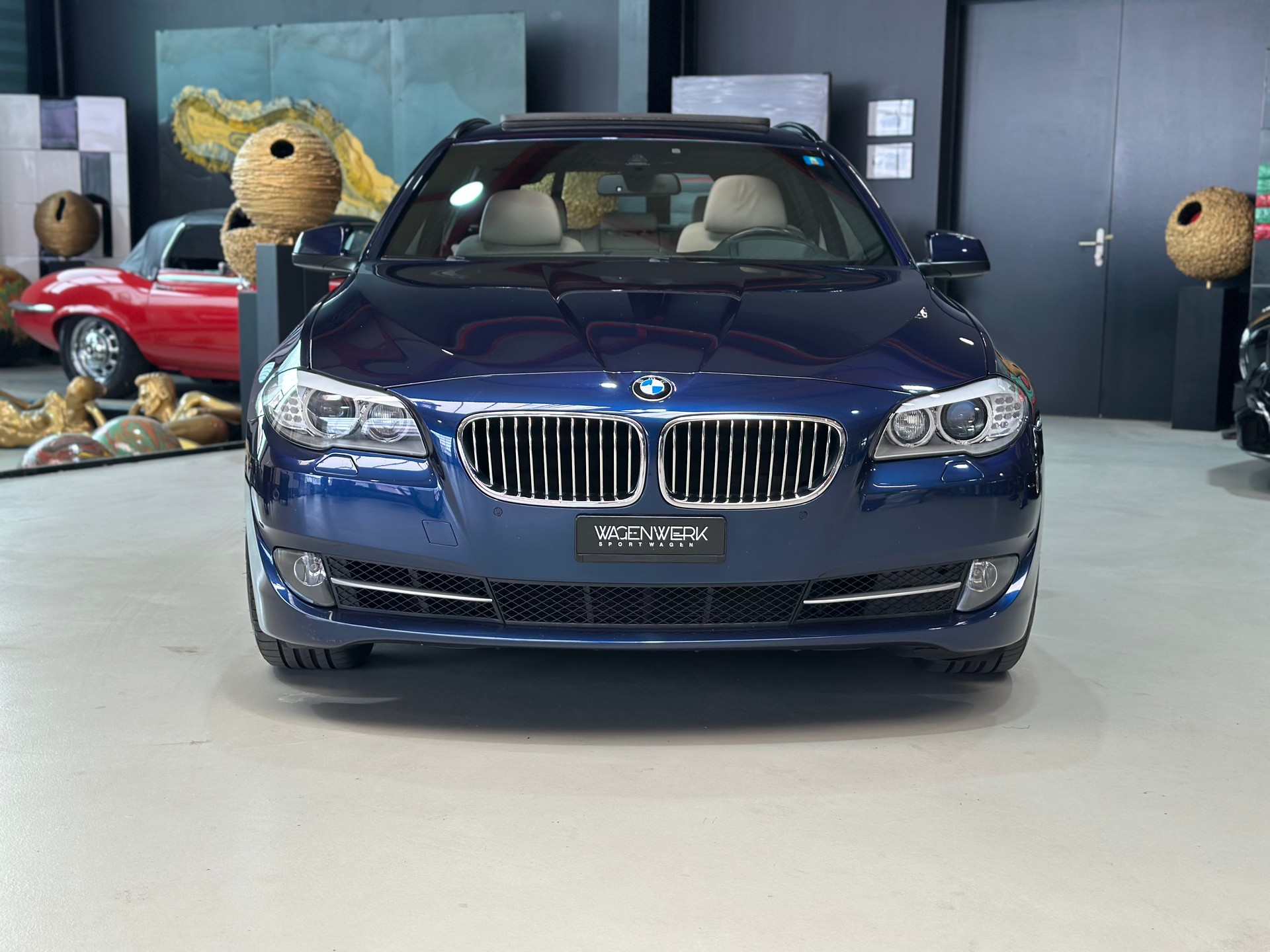 BMW 535d xDrive Touring Steptronic-showroom-element-2