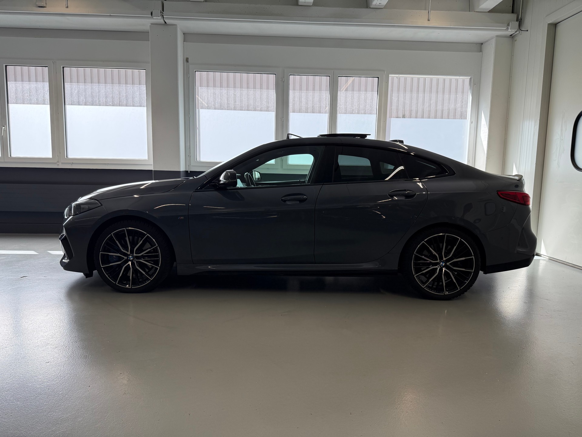 BMW M235i Gran Coupé xDrive Pure M Sport Steptronic-showroom-element-2