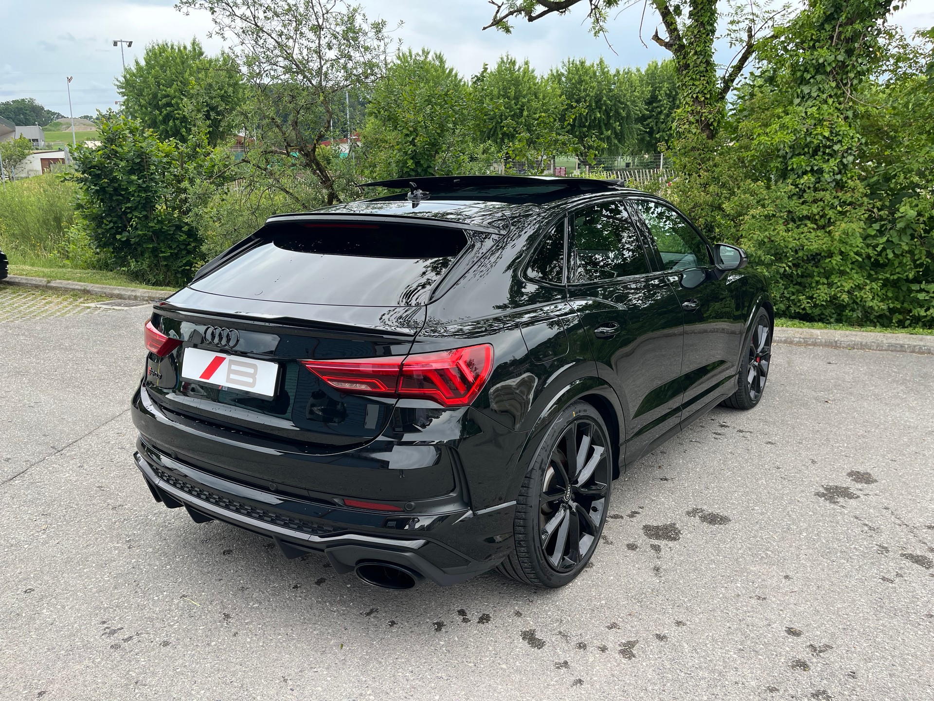 AUDI RS Q3 Sportback quattro S tronic-image-3