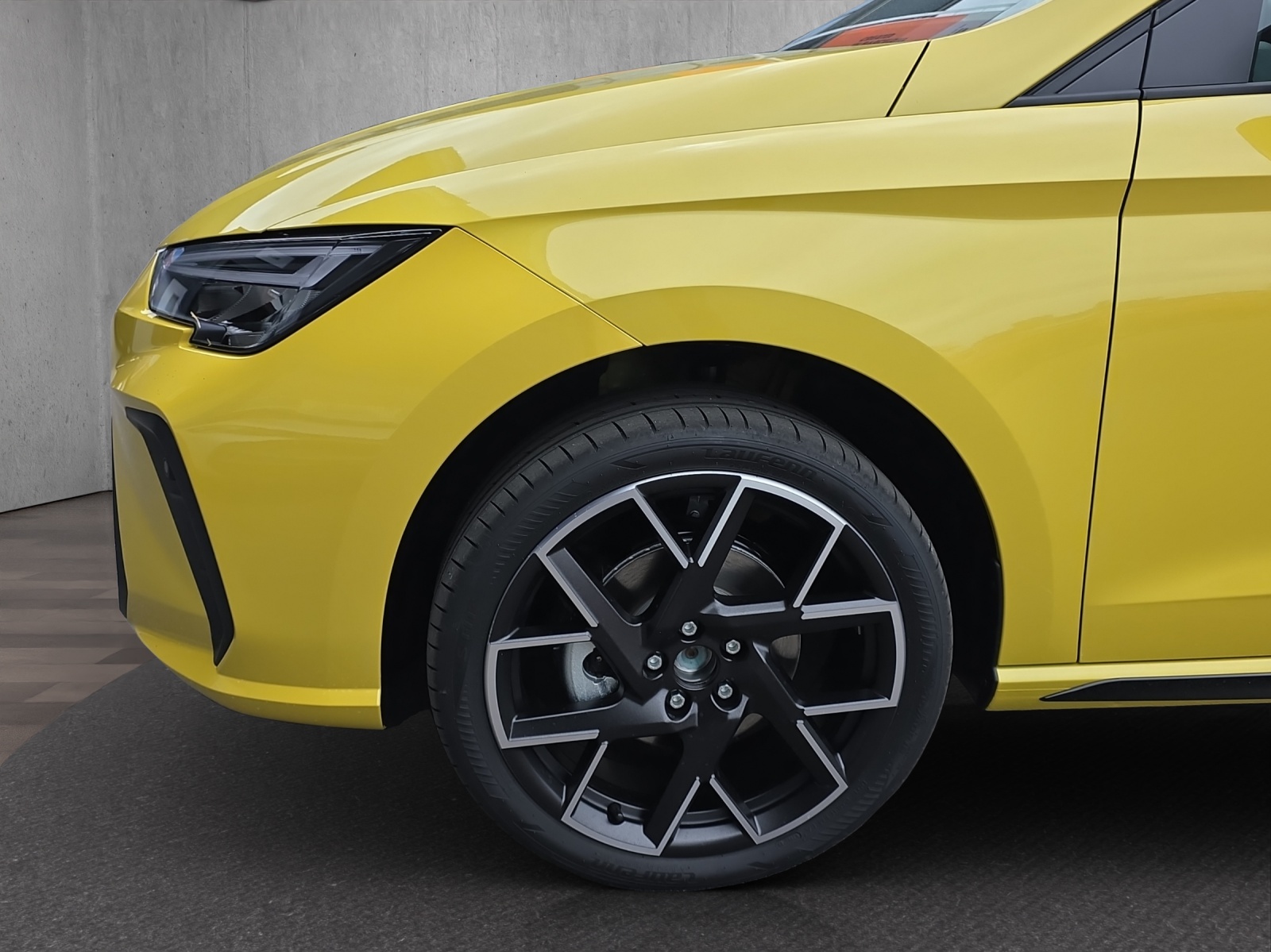 SEAT Ibiza 1.0 EcoTSI Move FR DSG "BLACK PACK"-image-13