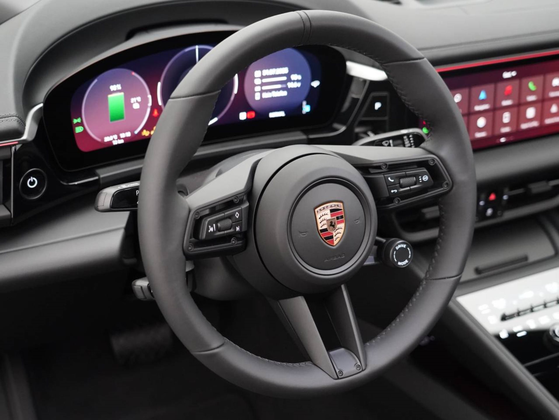 PORSCHE Macan 4-image-22