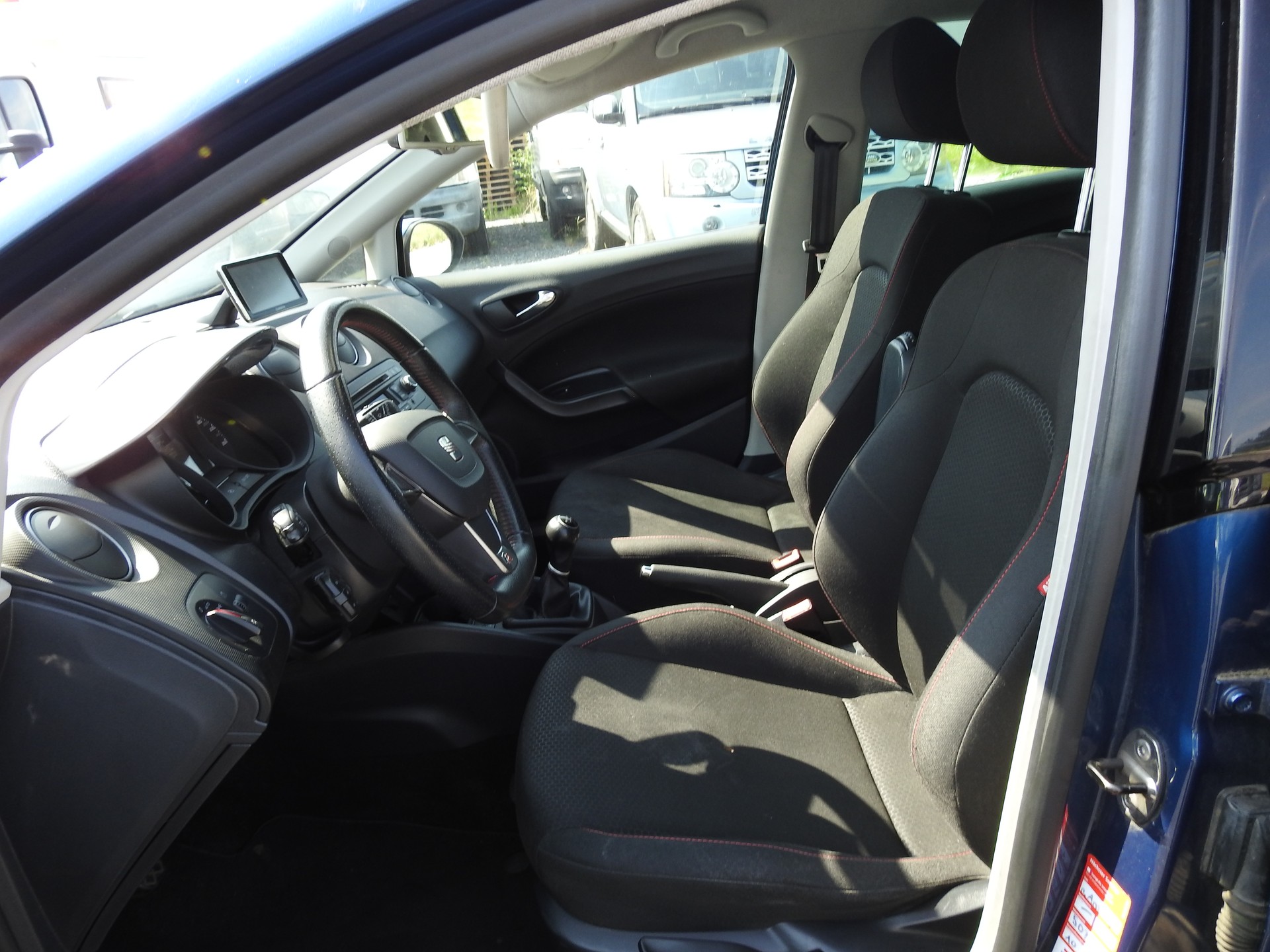 SEAT Ibiza ST 1.6 TDI FR-image-13
