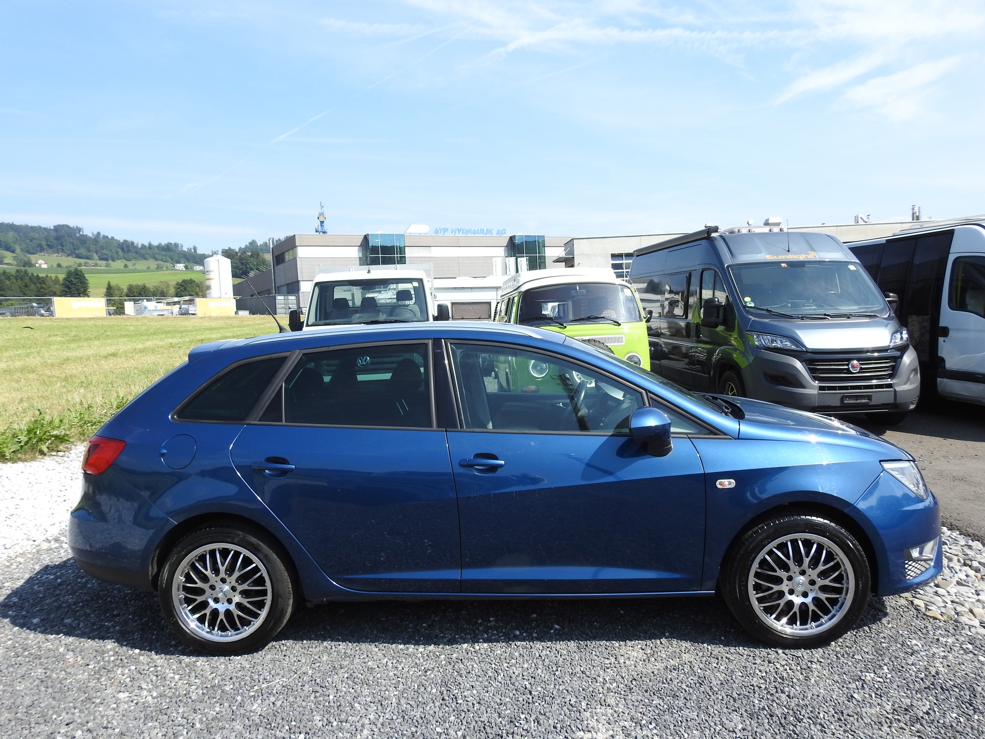 SEAT Ibiza ST 1.6 TDI FR-image-6