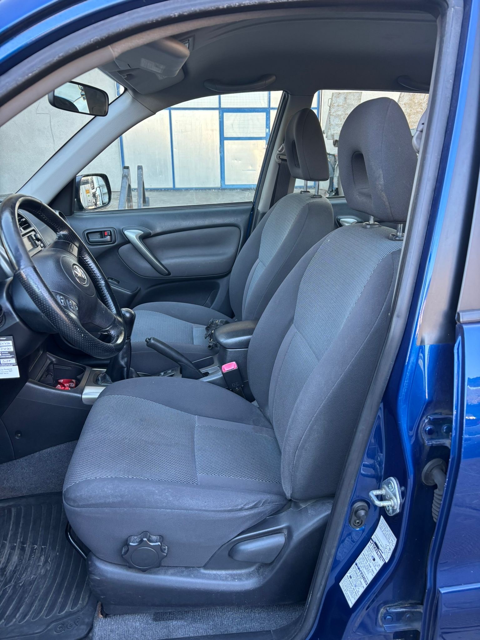 TOYOTA RAV-4 2.0 16V Linea Terra-image-5